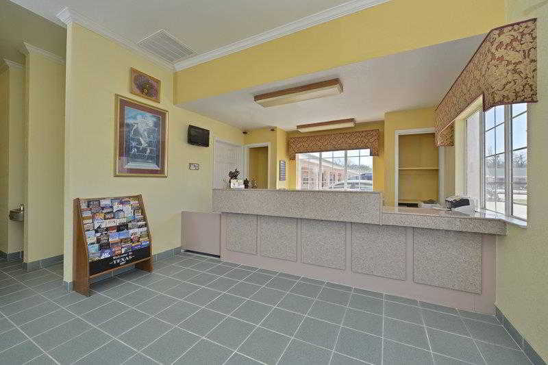 Gun Barrel Executive Inn
