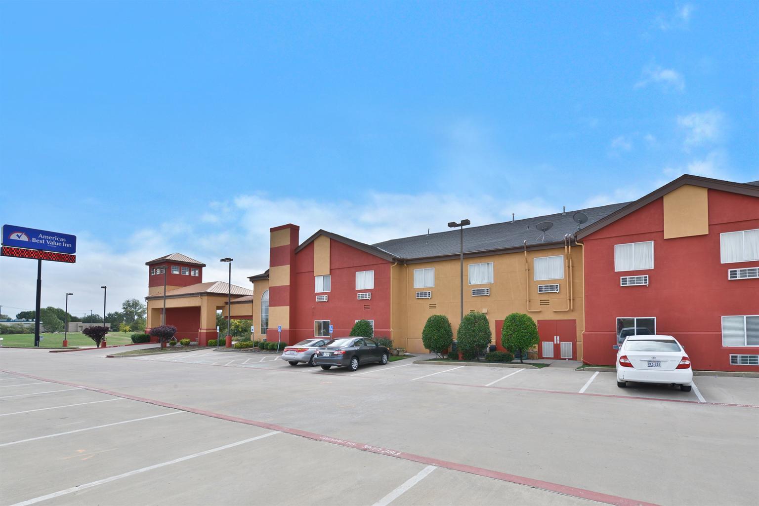 Americas Best Value Inn & Suites-haltom City/ft. Worth