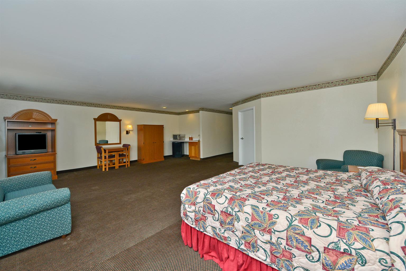 Americas Best Value Inn & Suites-haltom City/ft. Worth