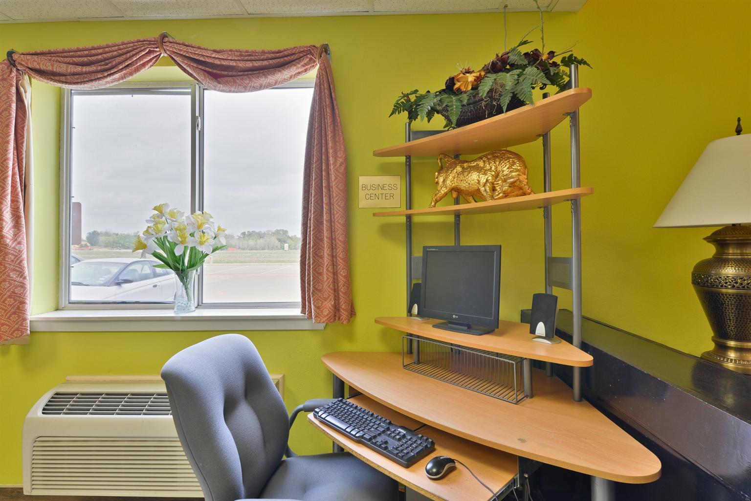Americas Best Value Inn & Suites-haltom City/ft. Worth