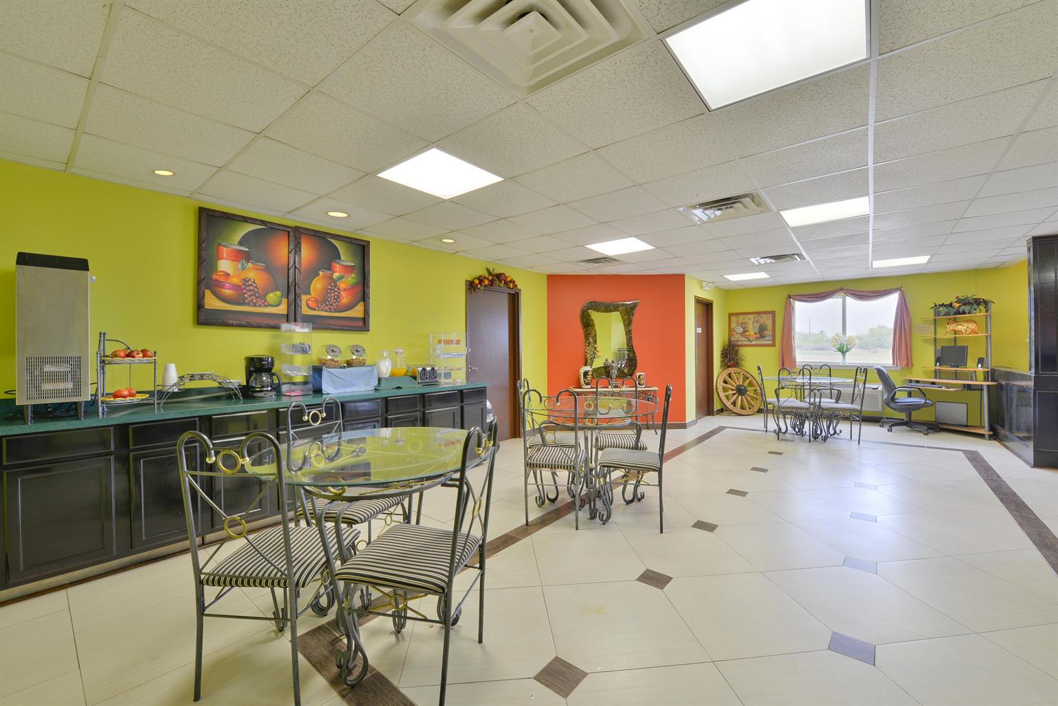 Americas Best Value Inn & Suites-haltom City/ft. Worth