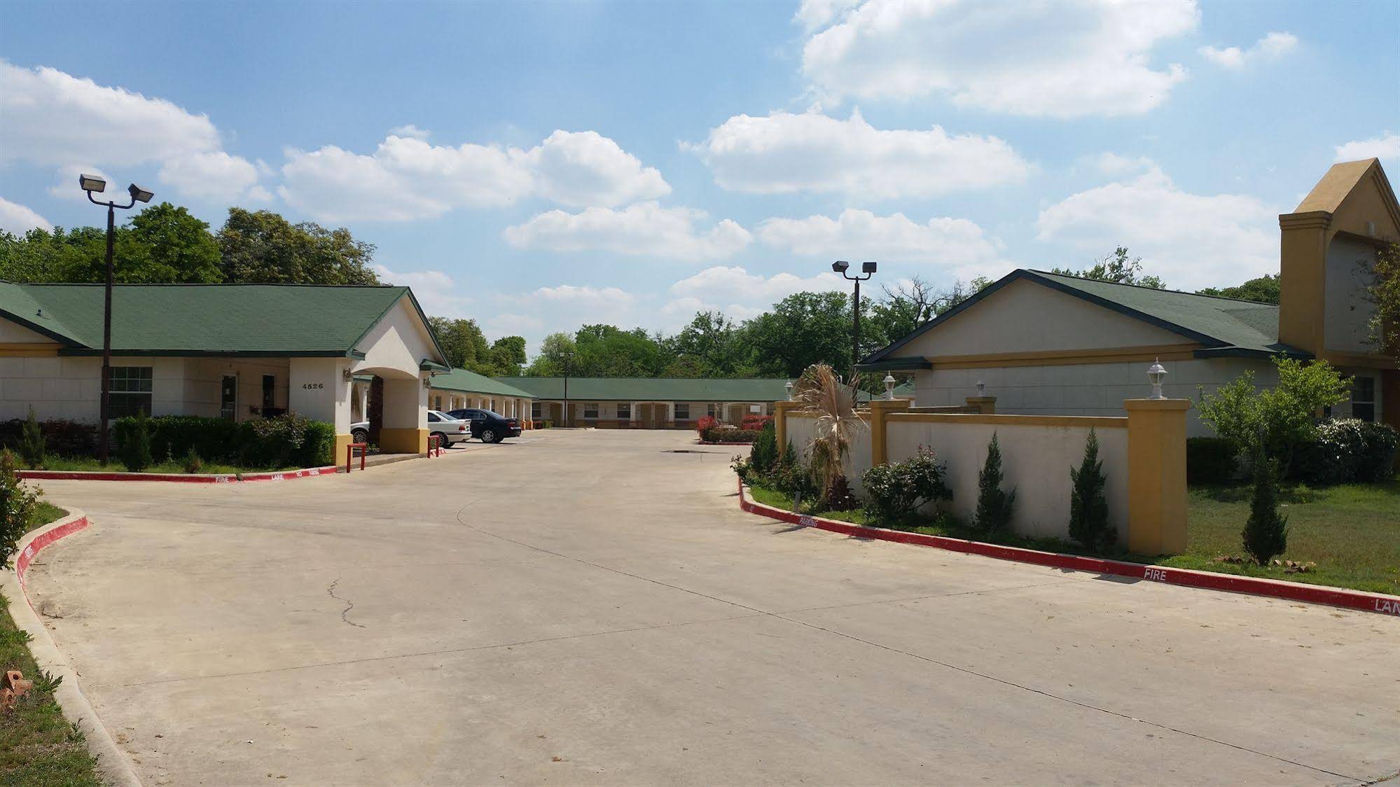 Haltom Inn