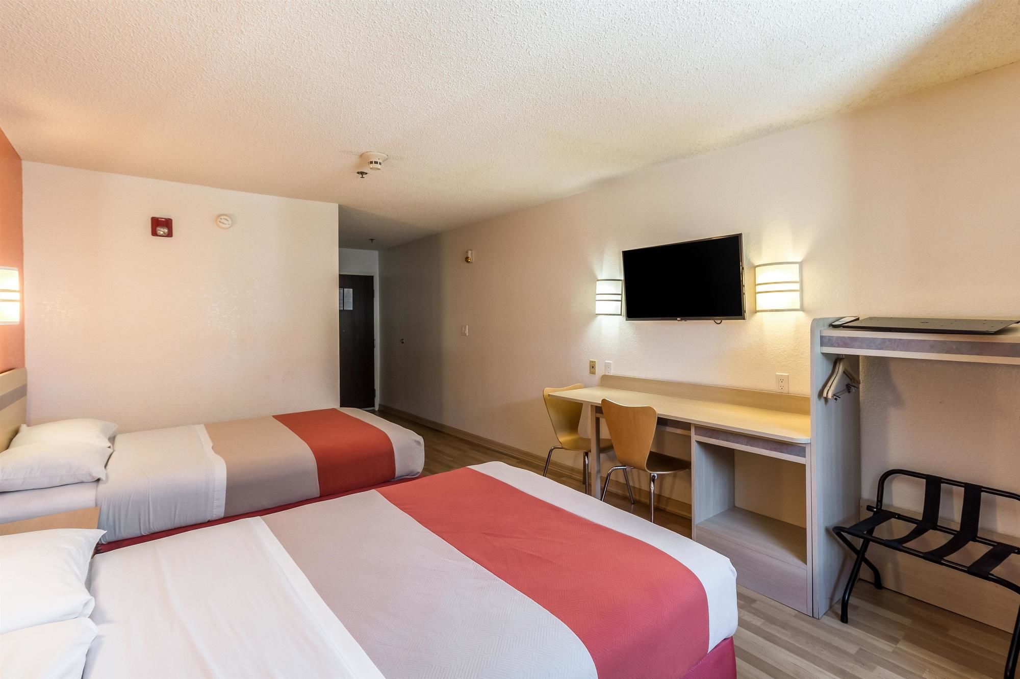 Motel 6