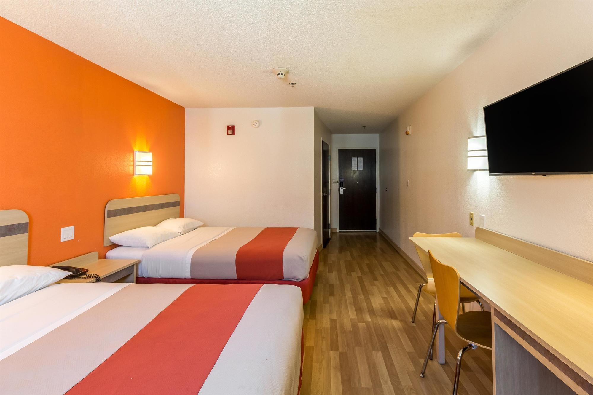 Motel 6