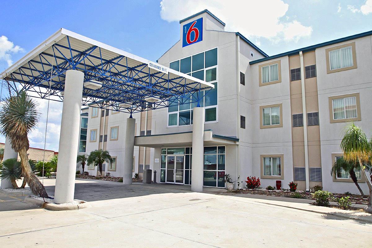 Motel 6