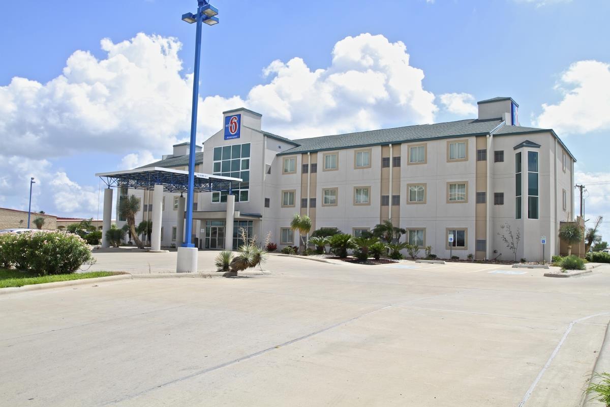 Motel 6