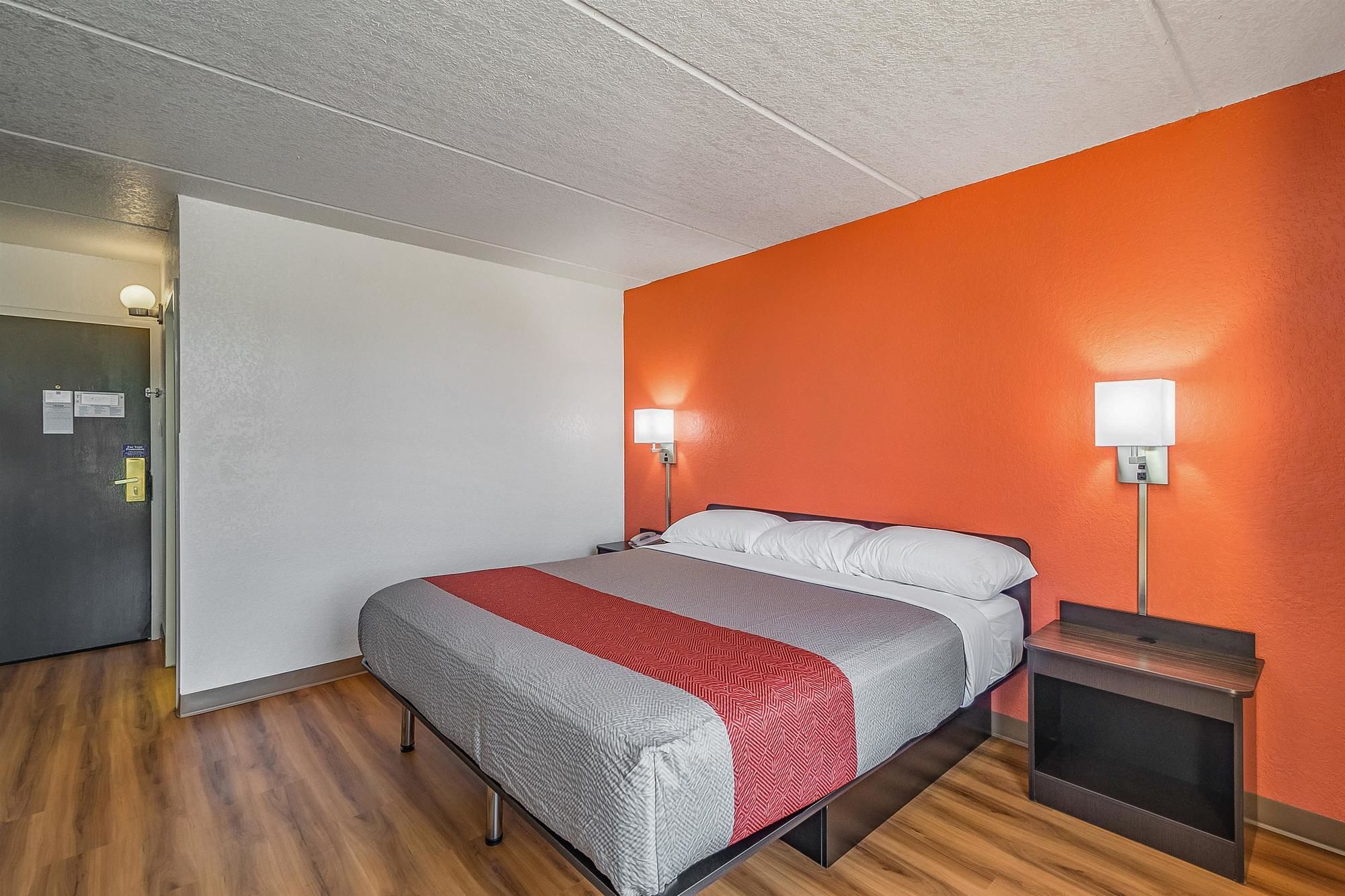 Motel 6 Henderson