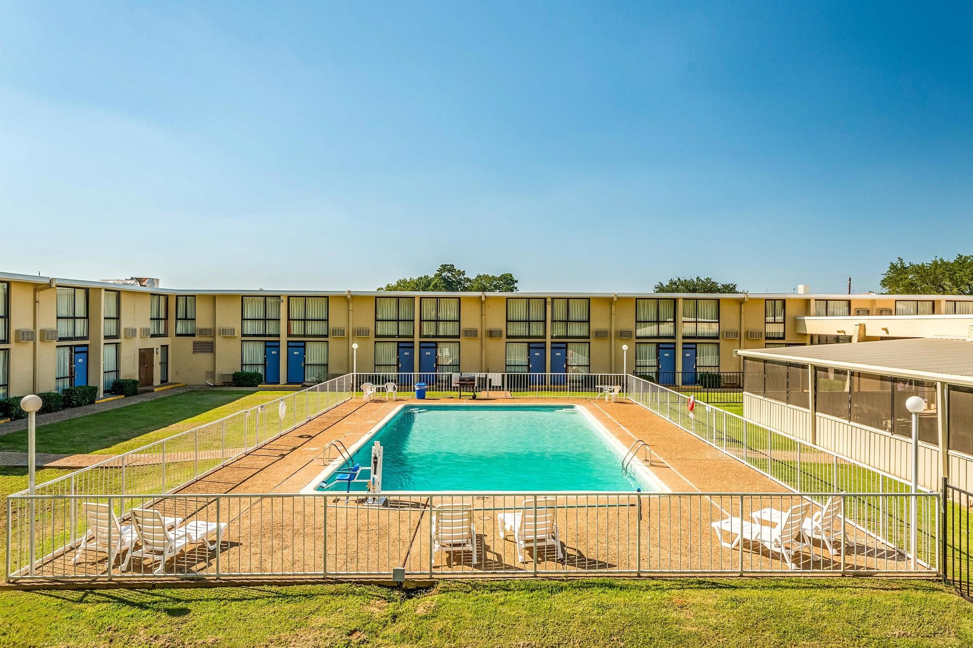 Motel 6 Henderson