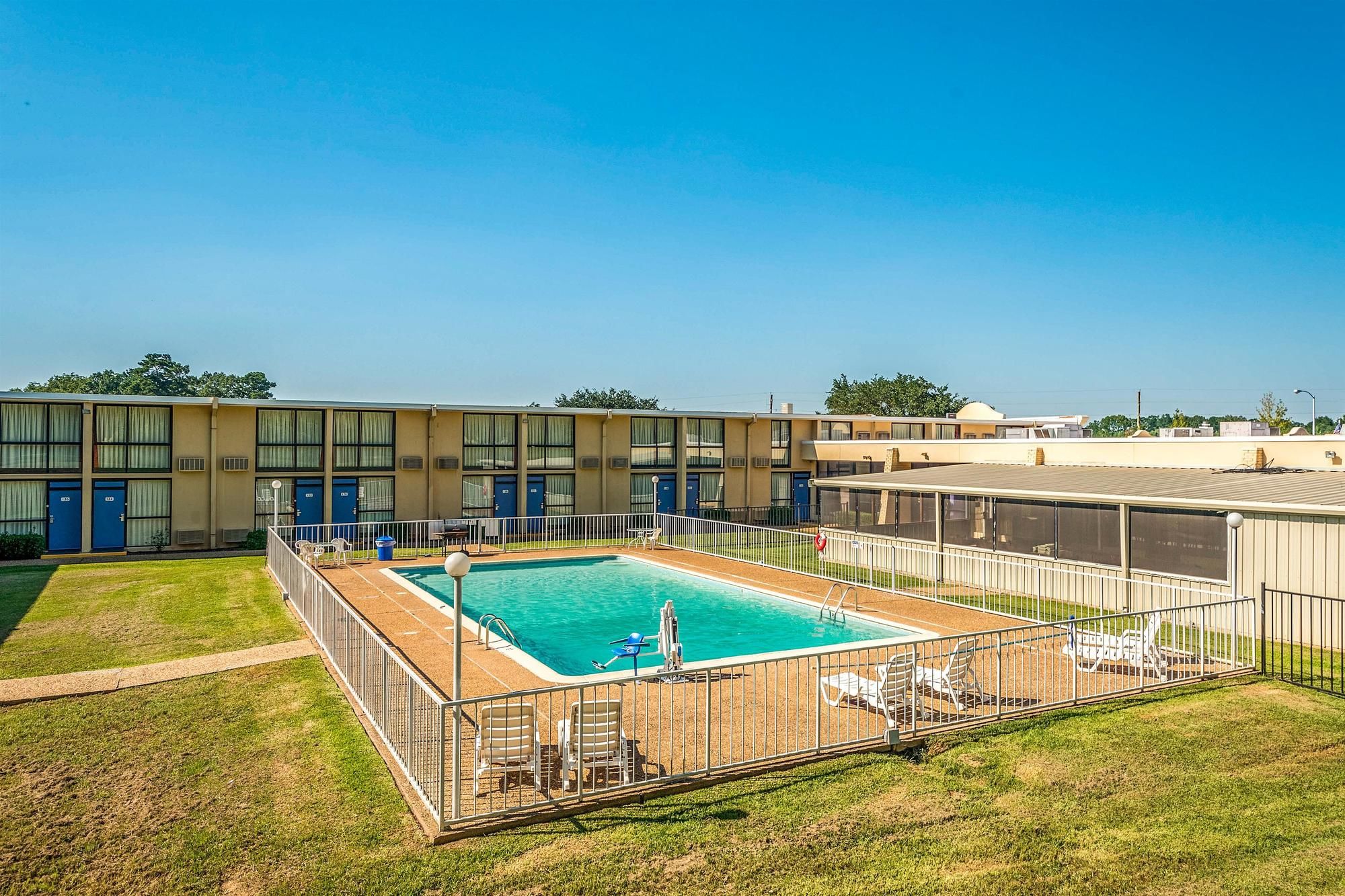 Motel 6 Henderson