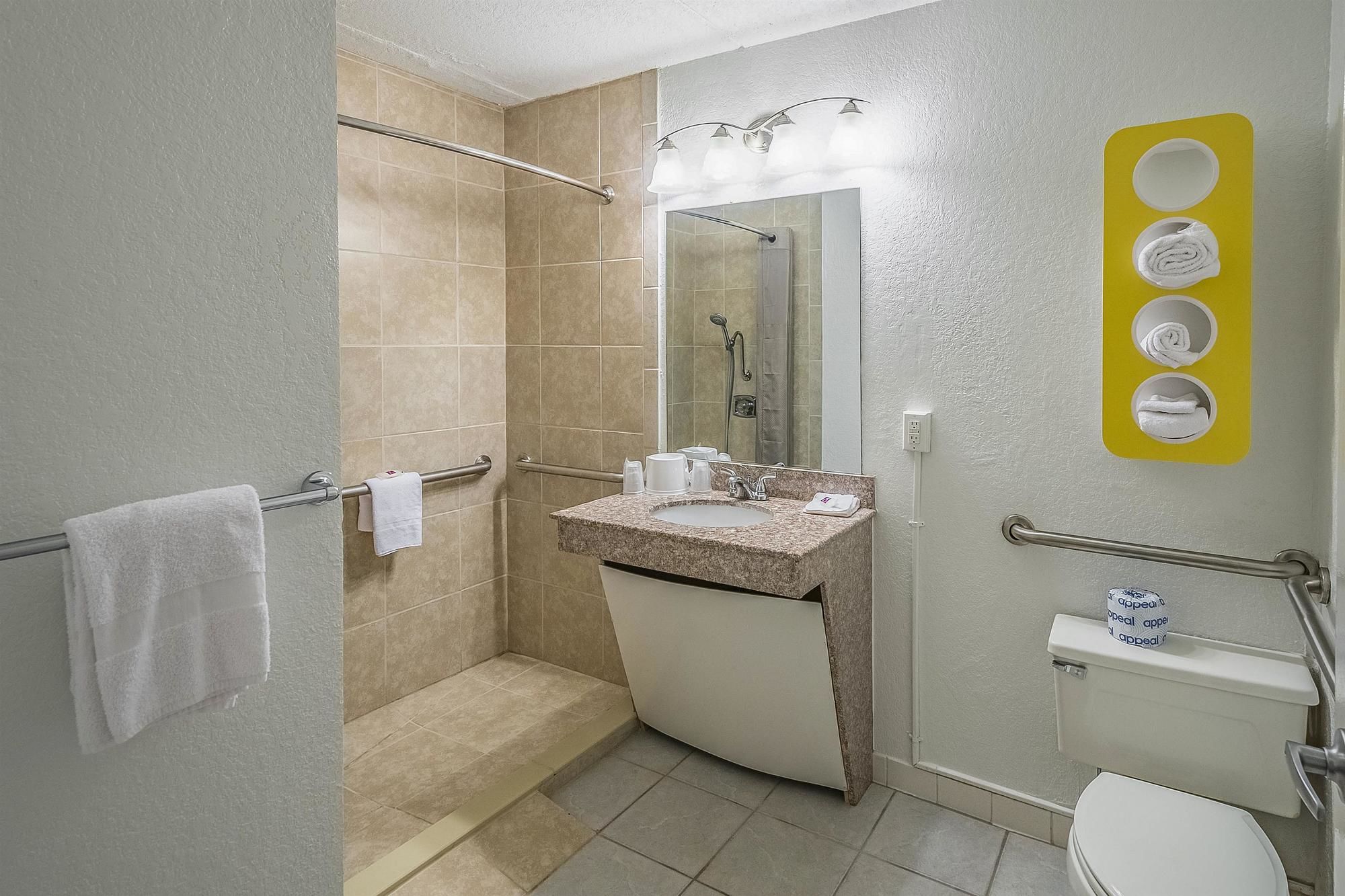 Motel 6 Henderson