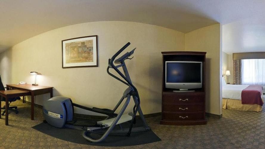 Holiday Inn Express Hotel & Suites Henderson-Traffic Star