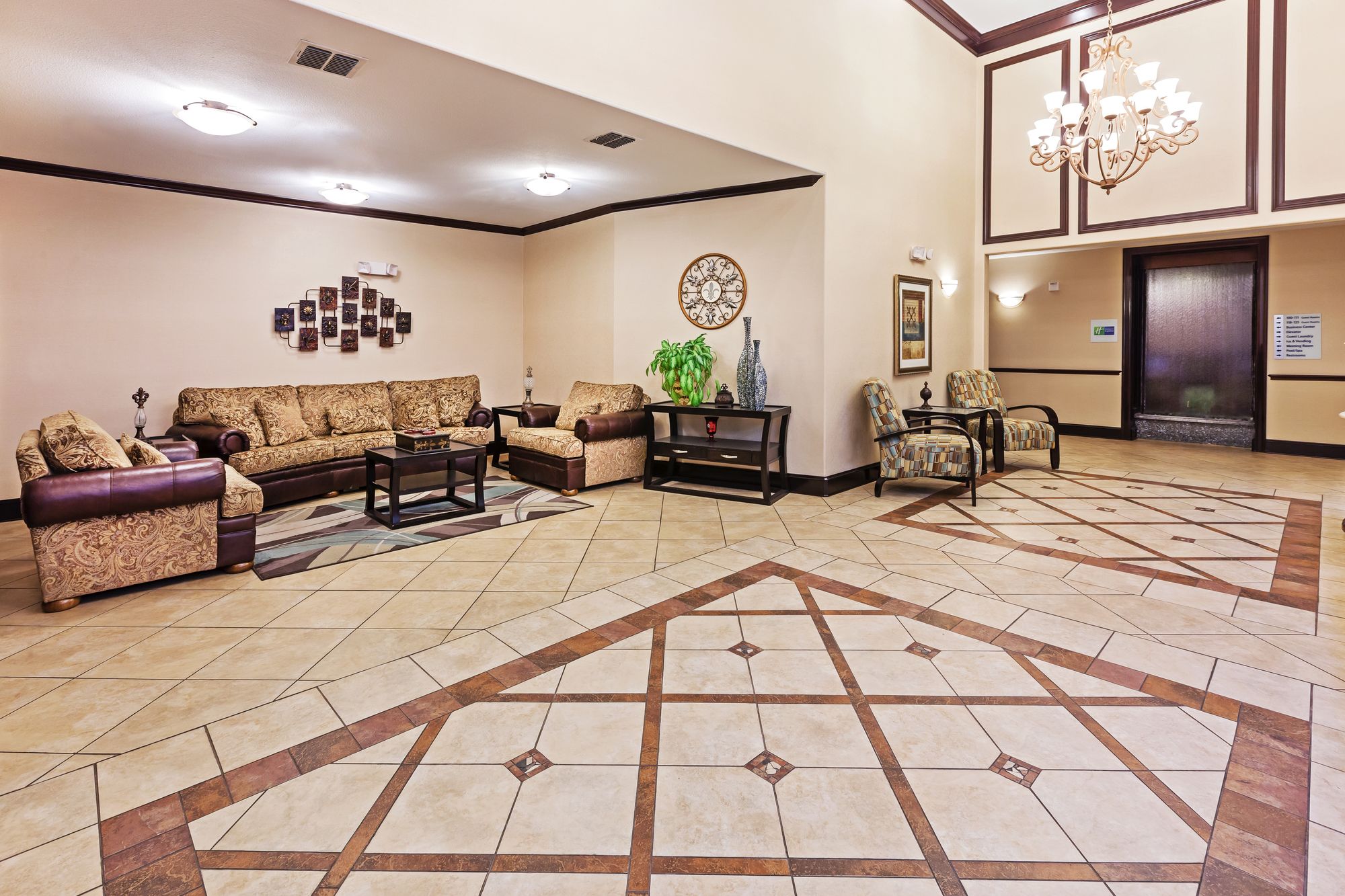 Holiday Inn Express Hotel & Suites Henderson-Traffic Star