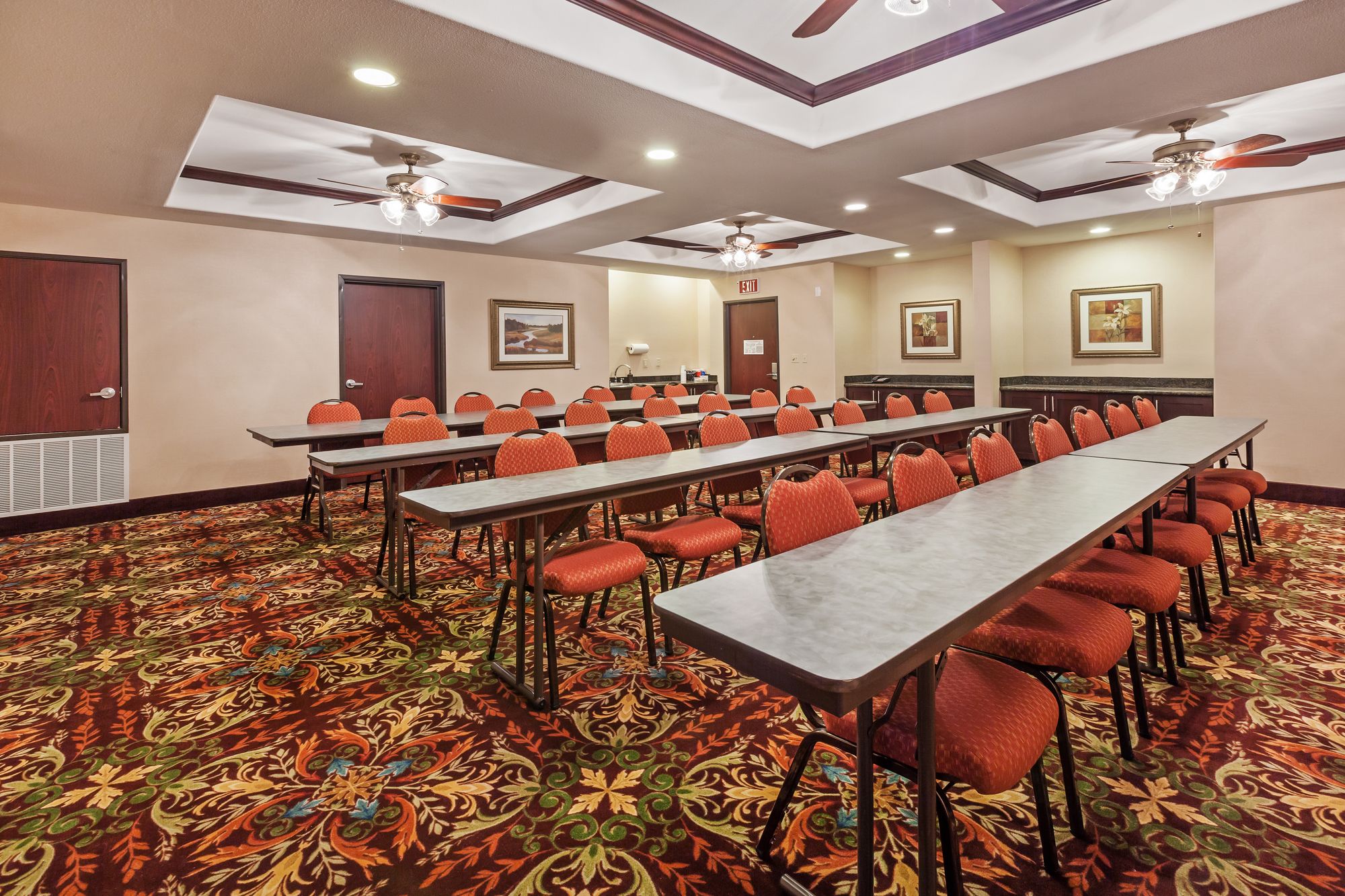 Holiday Inn Express Hotel & Suites Henderson-Traffic Star
