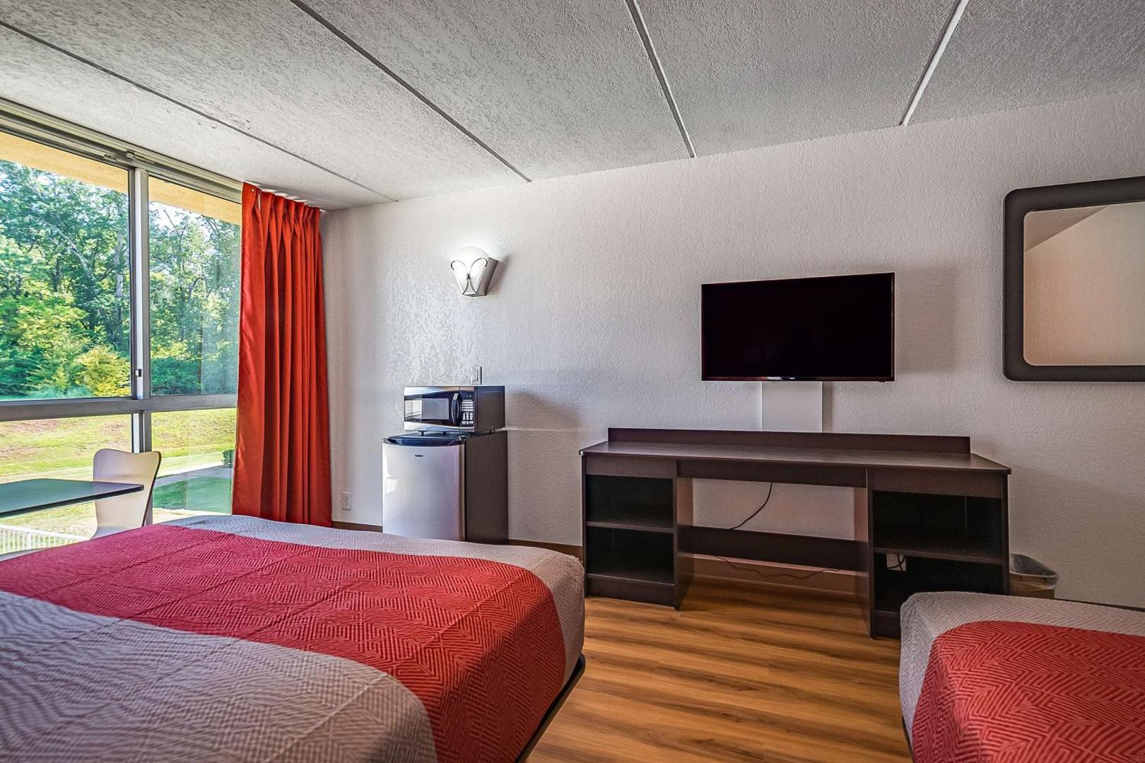 Motel 6 Henderson