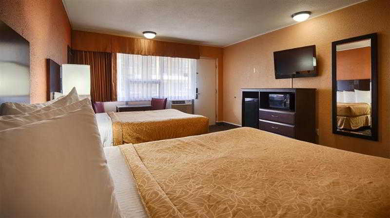 Best Western Red Carpet Inn