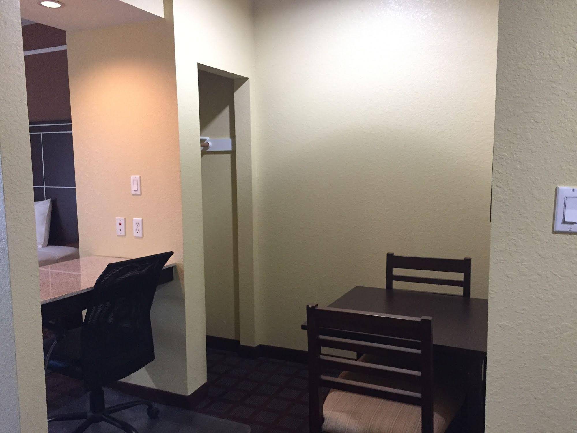 Highlands Suites
