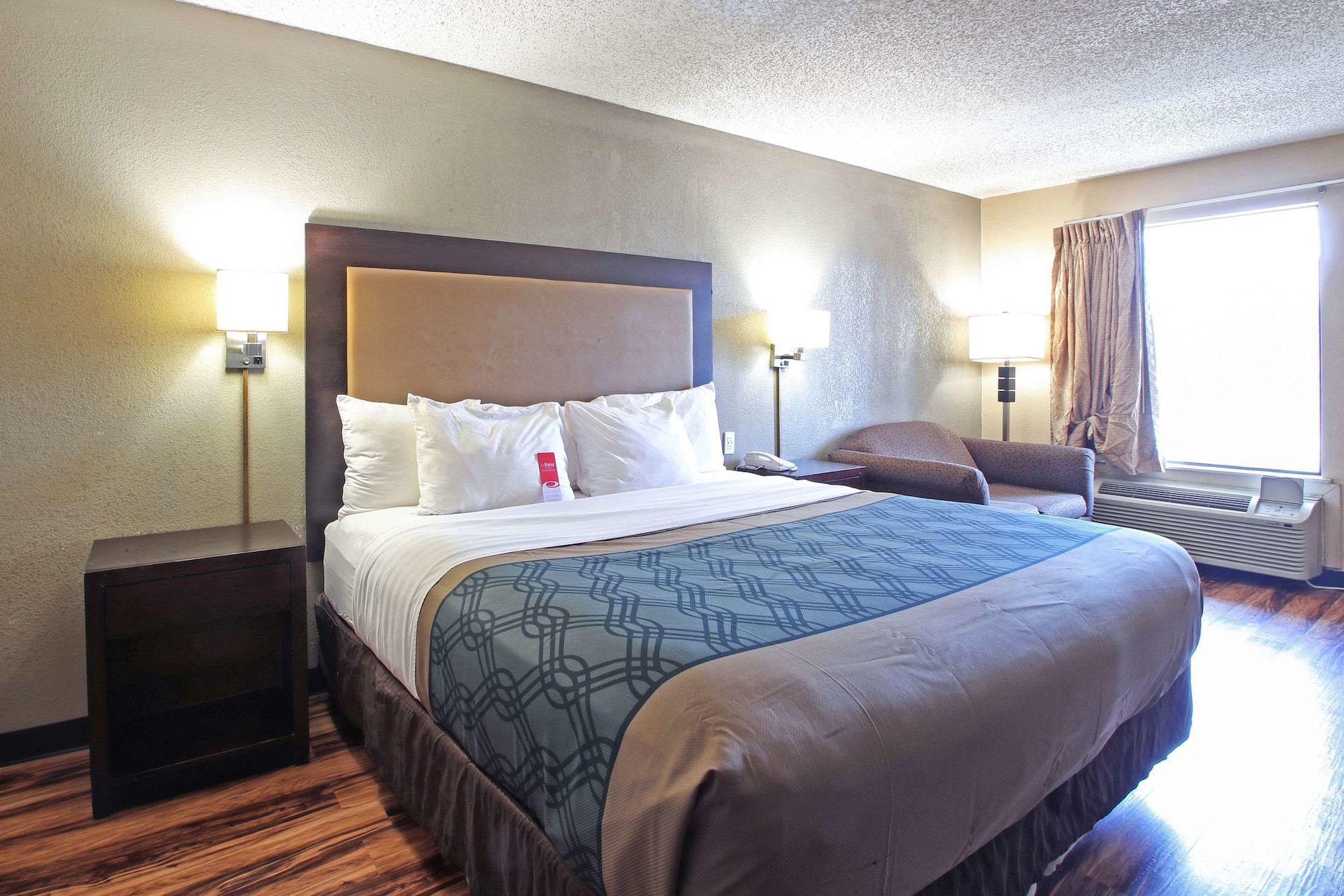Econo Lodge Hillsboro
