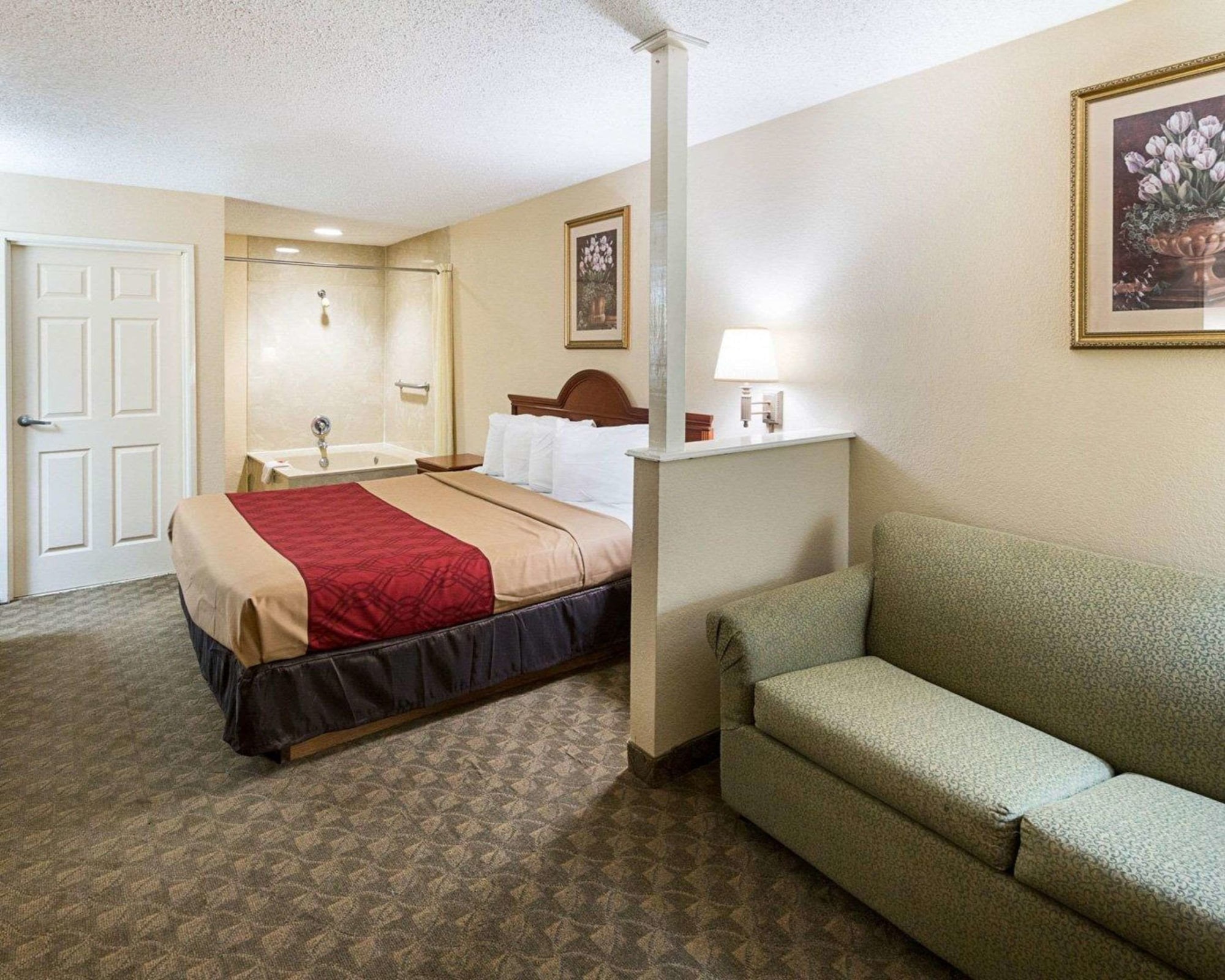 Econo Lodge Hillsboro