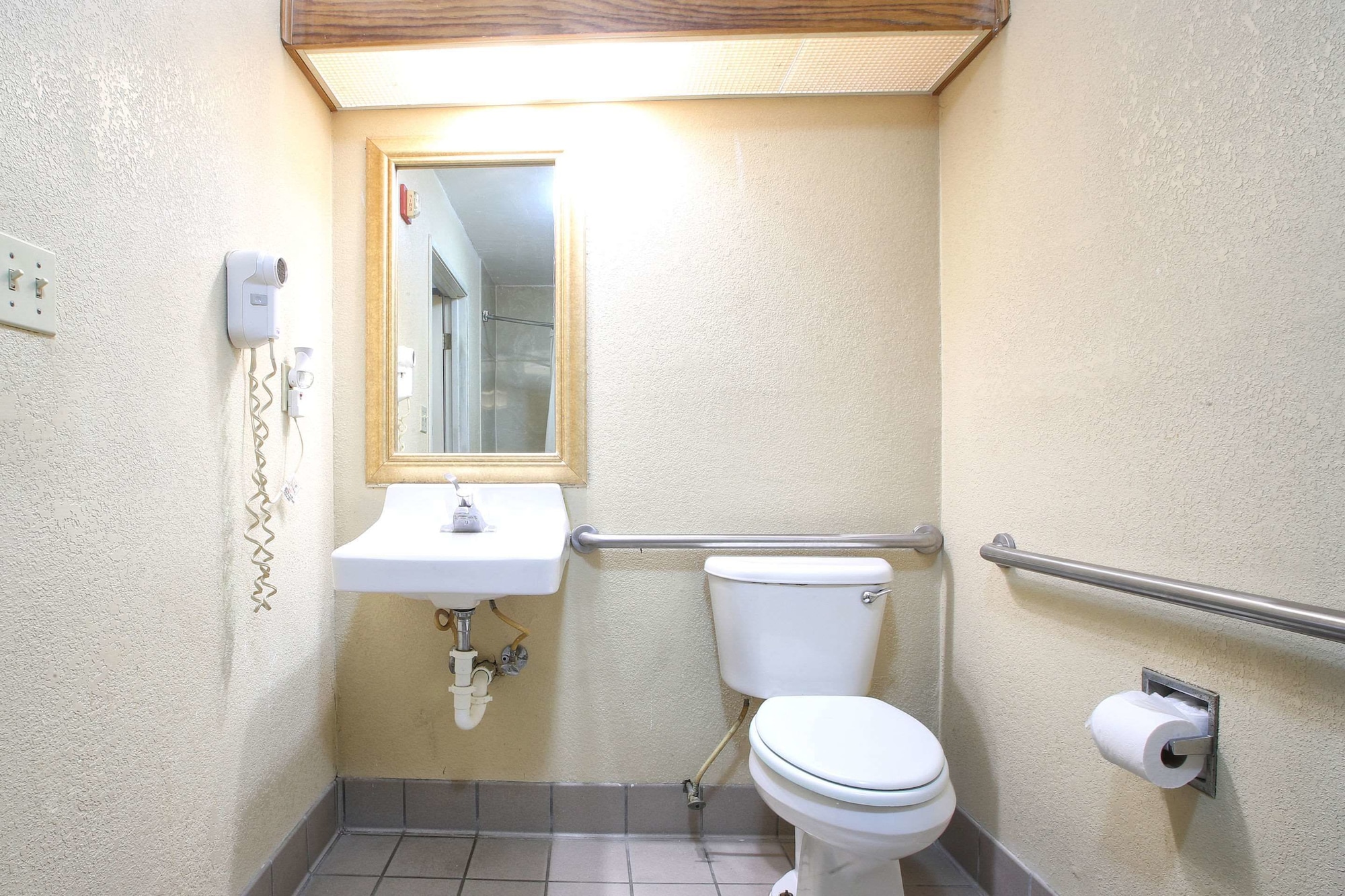 Econo Lodge Hillsboro