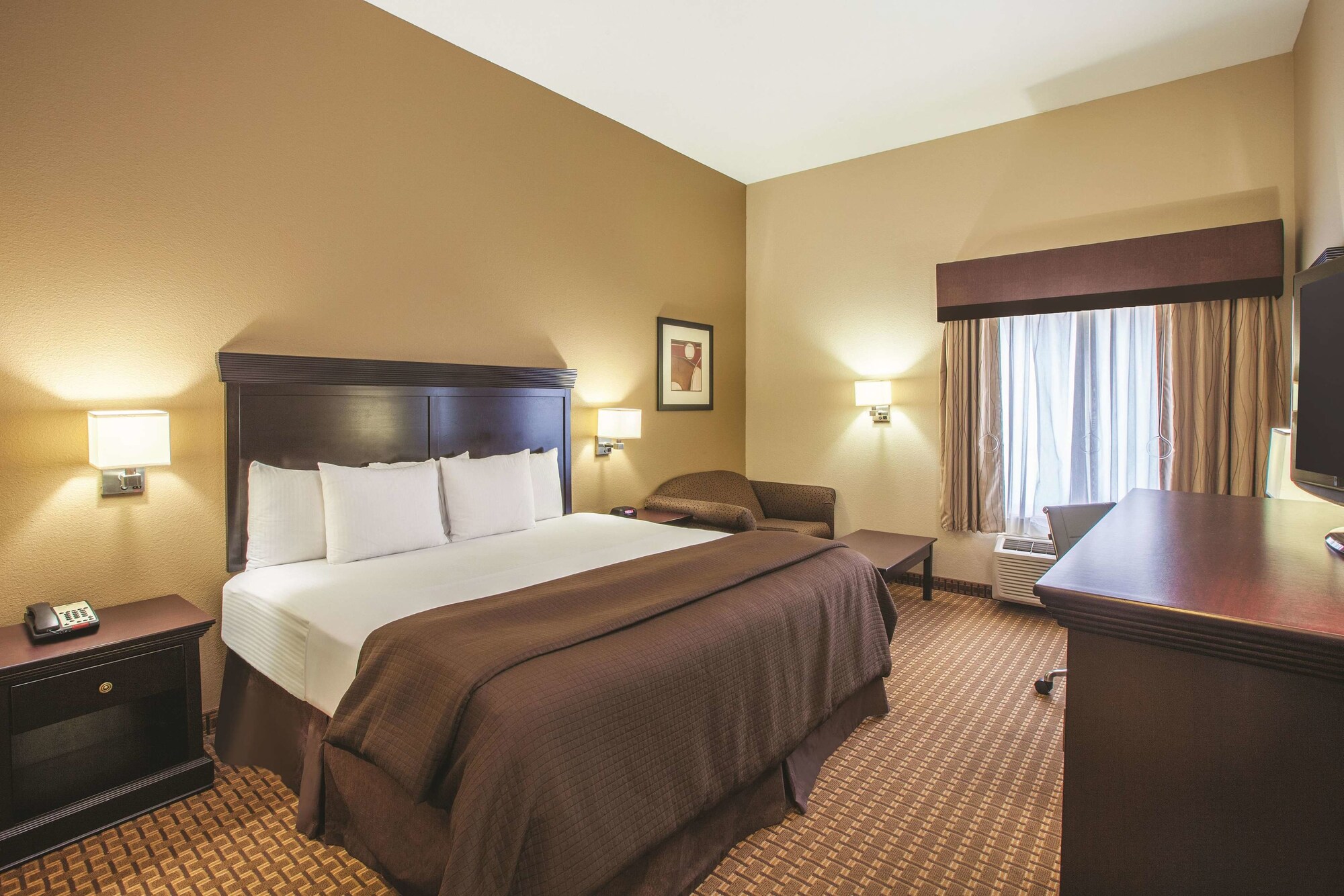 La Quinta Inn & Suites by Wyndham Hillsboro
