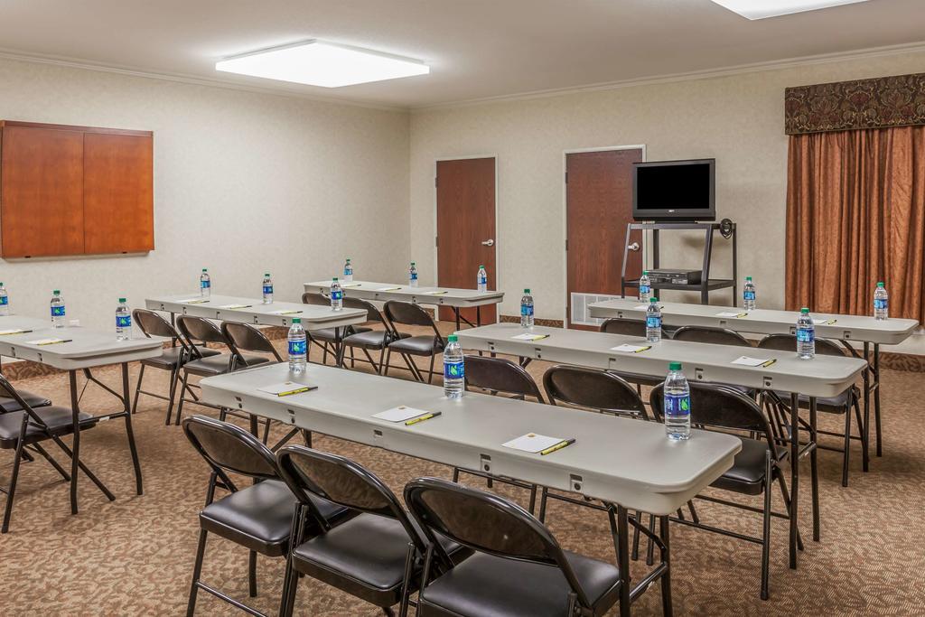 Super 8 by Wyndham Hillsboro TX