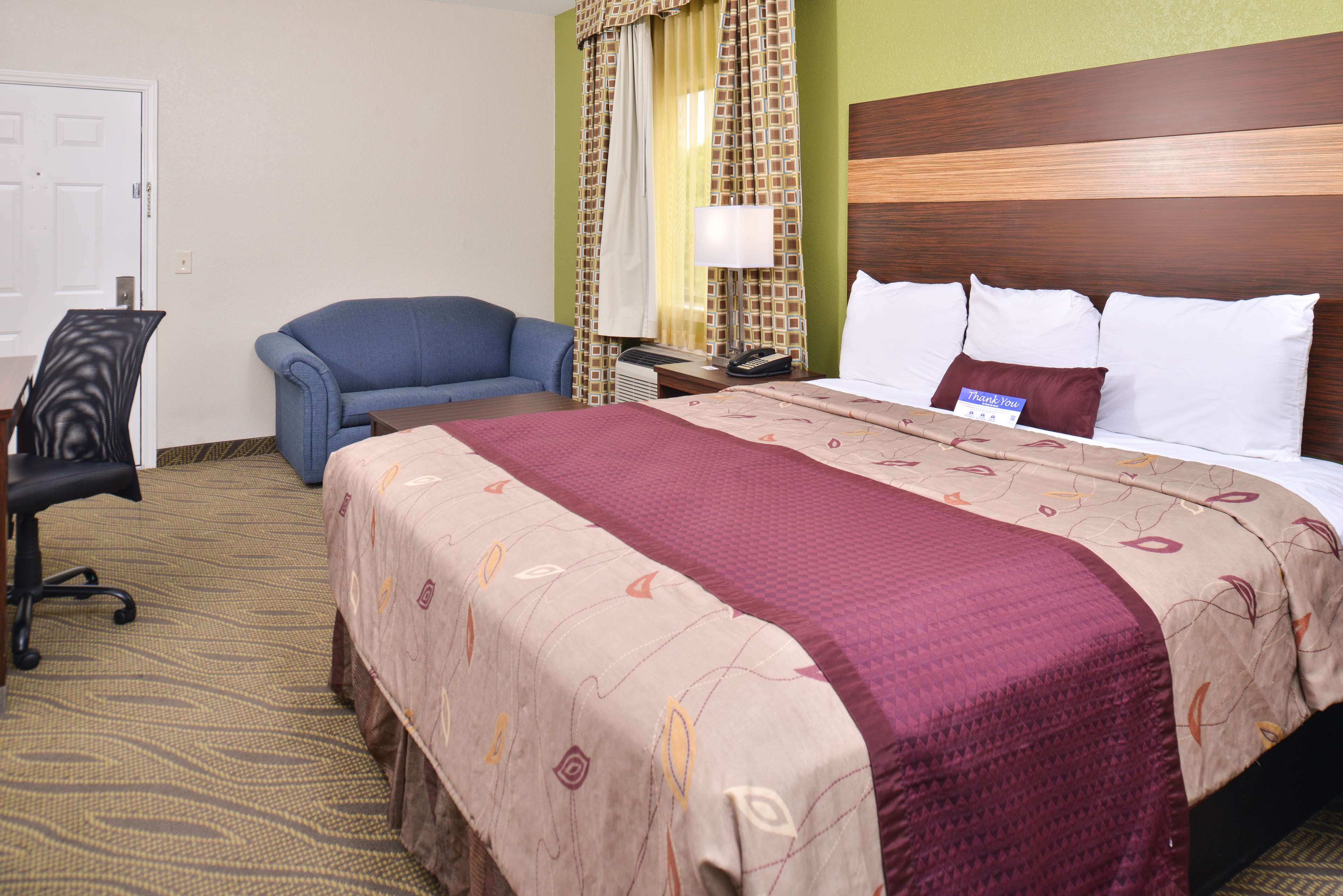 Americas Best Value Inn & Suites - Downtown