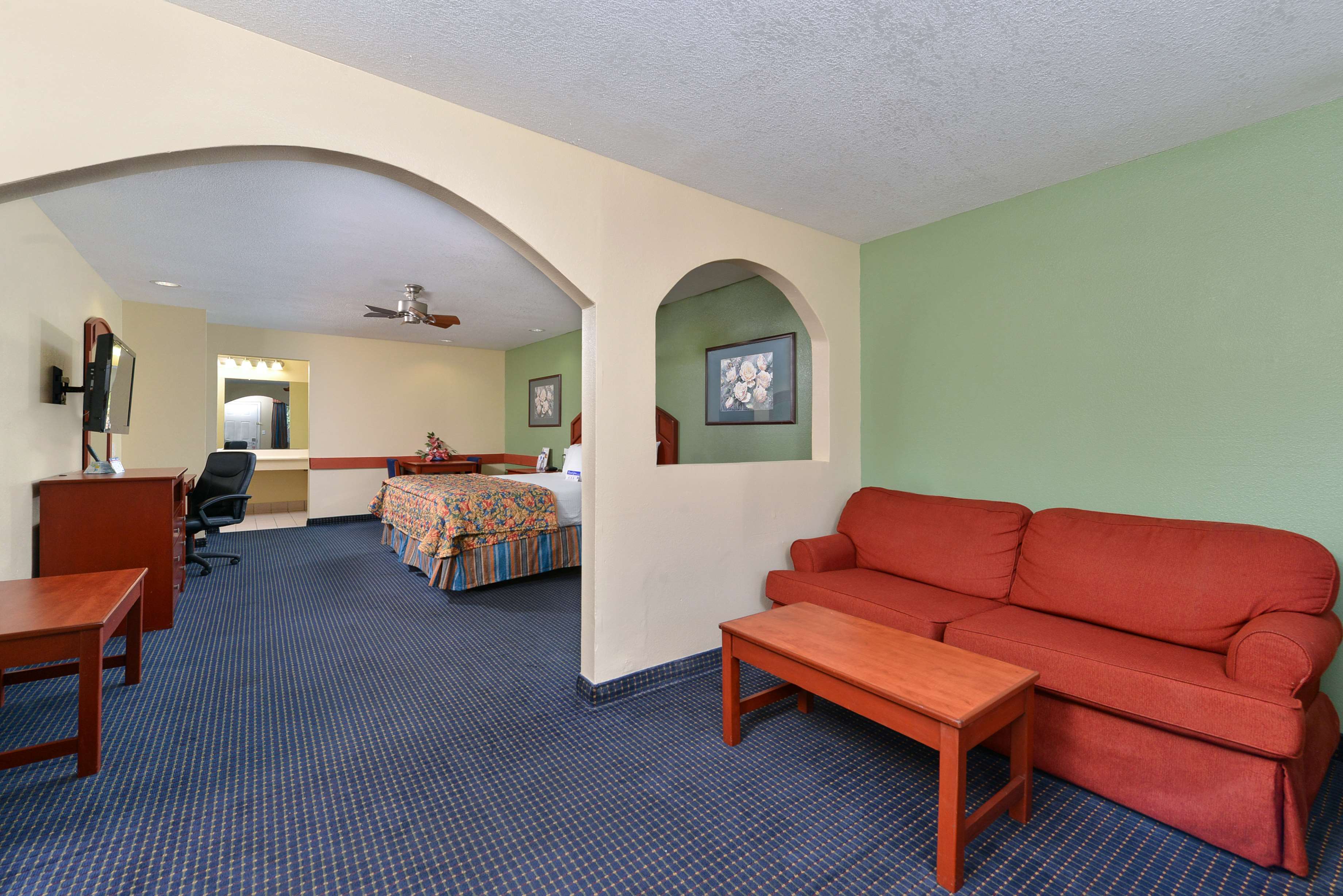 Motel 6 Houston, TX – I-10 West