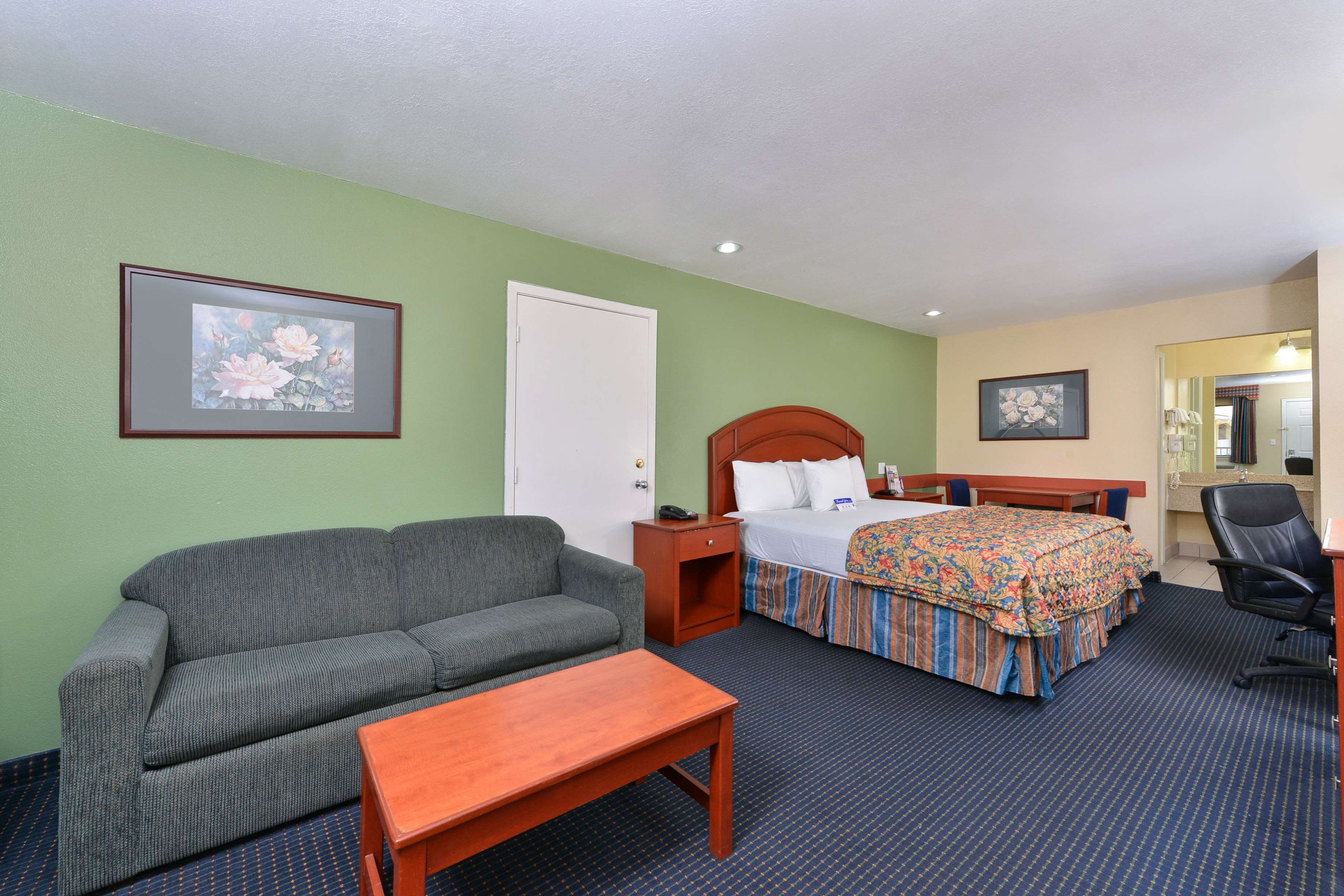 Motel 6 Houston, TX – I-10 West