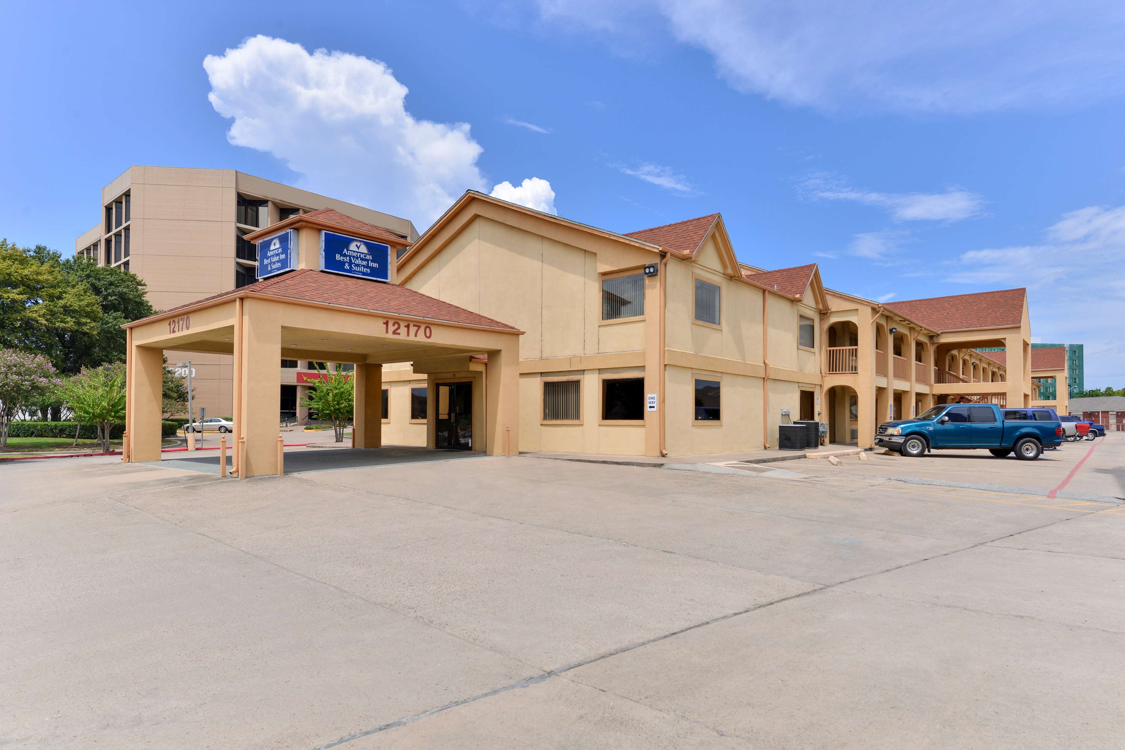 Americas Best Value Inn & Suites - Houston/Northwest Brookhollow