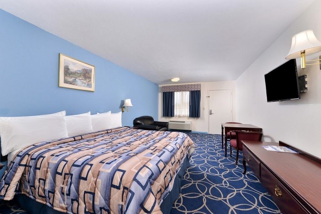 Americas Best Value Inn & Suites - Houston/Northwest Brookhollow