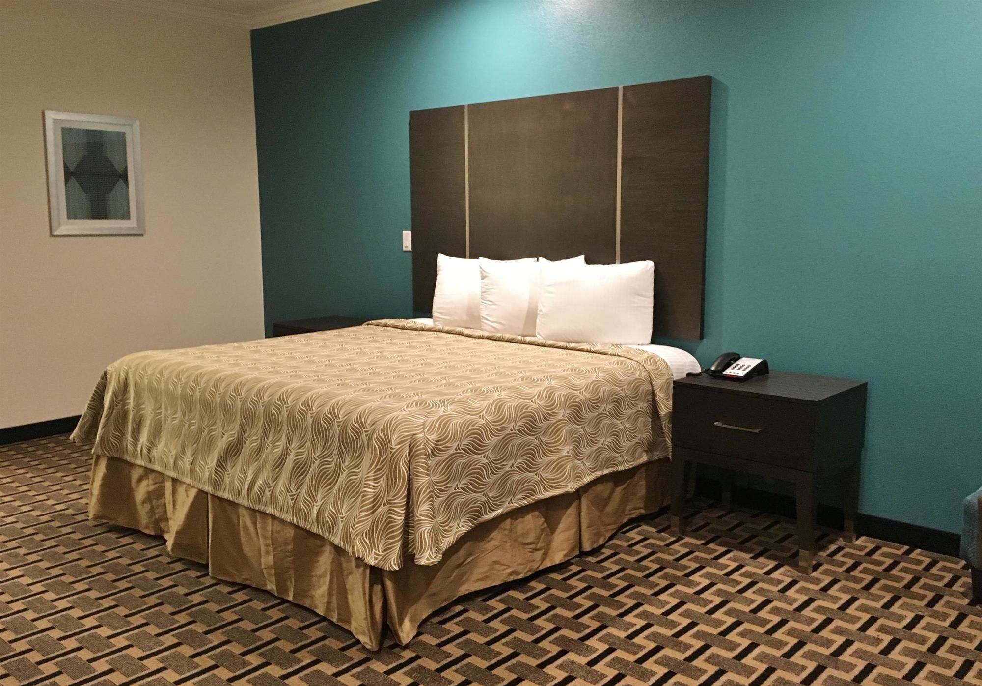 Americas Best Value Inn & Suites Houston NW