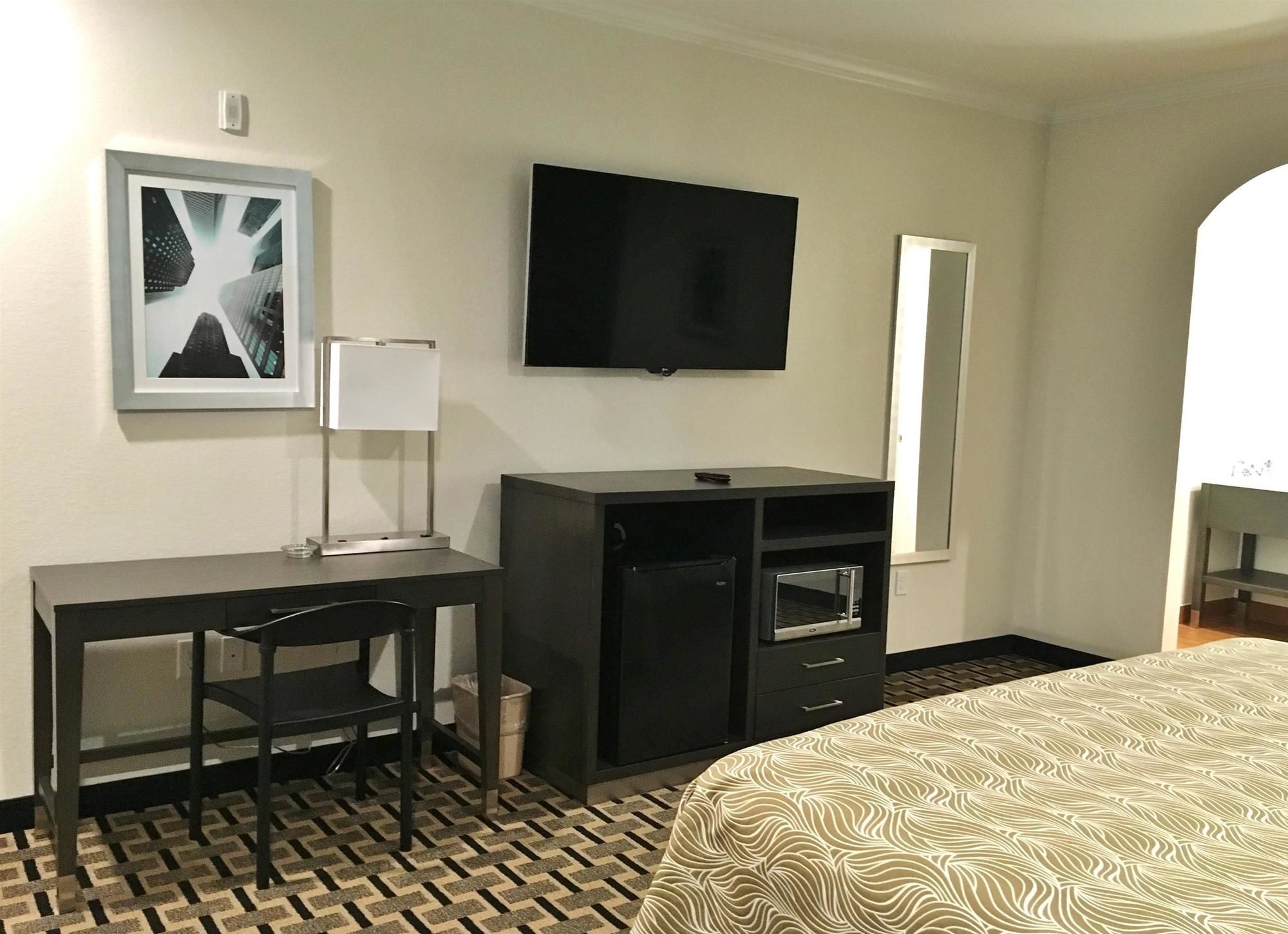 Americas Best Value Inn & Suites Houston NW