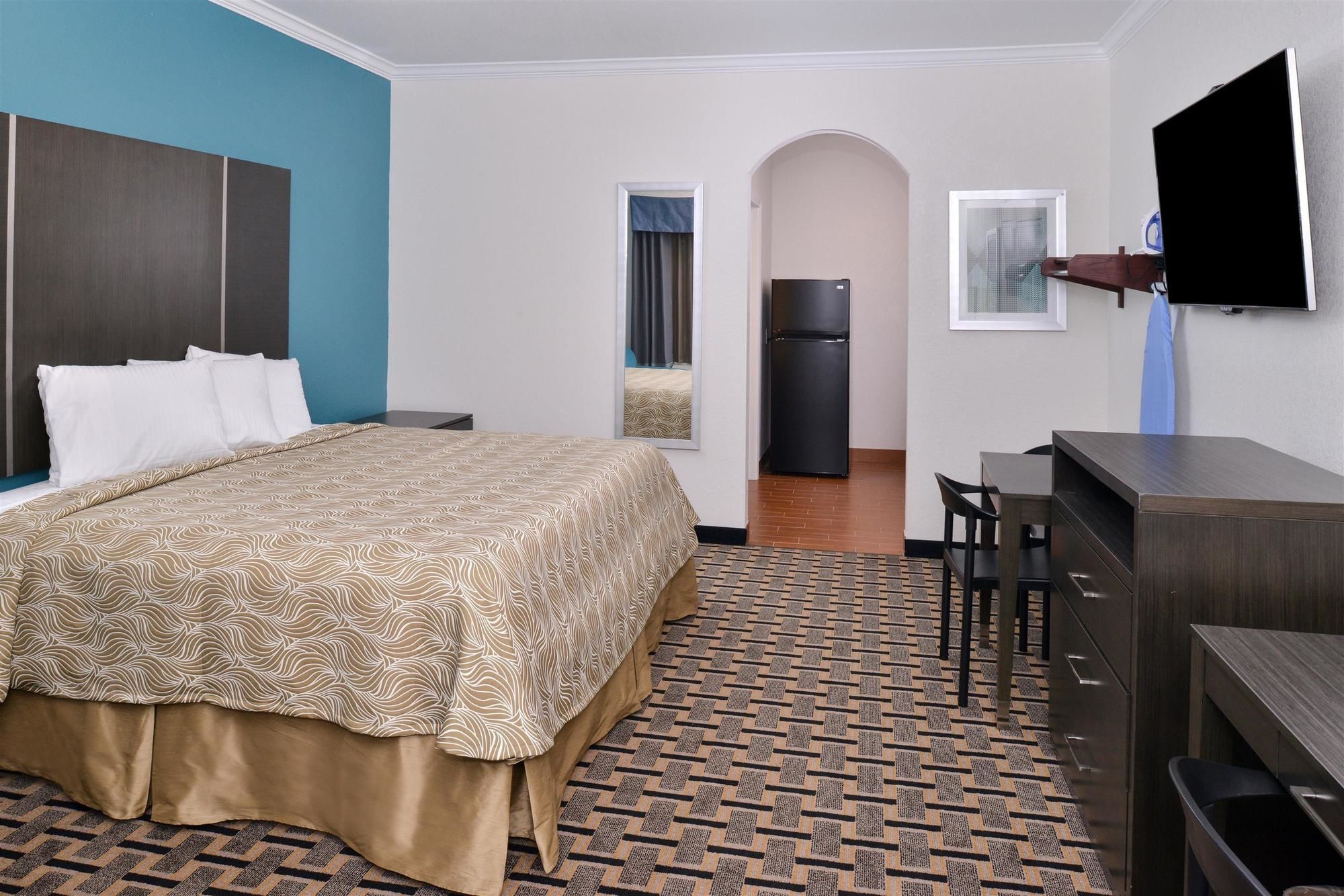 Americas Best Value Inn & Suites Houston NW