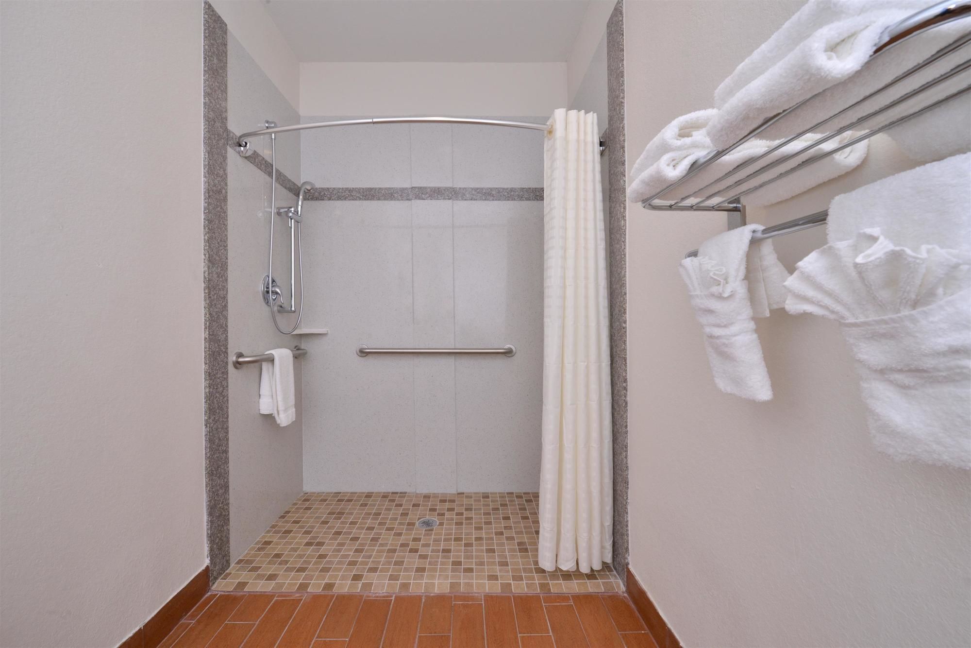 Americas Best Value Inn & Suites Houston NW