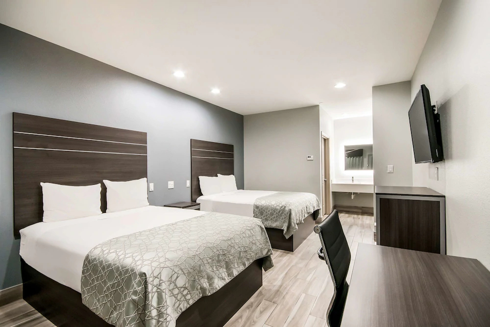 Americas Best Value Inn & Suites Northeast Houston I-610