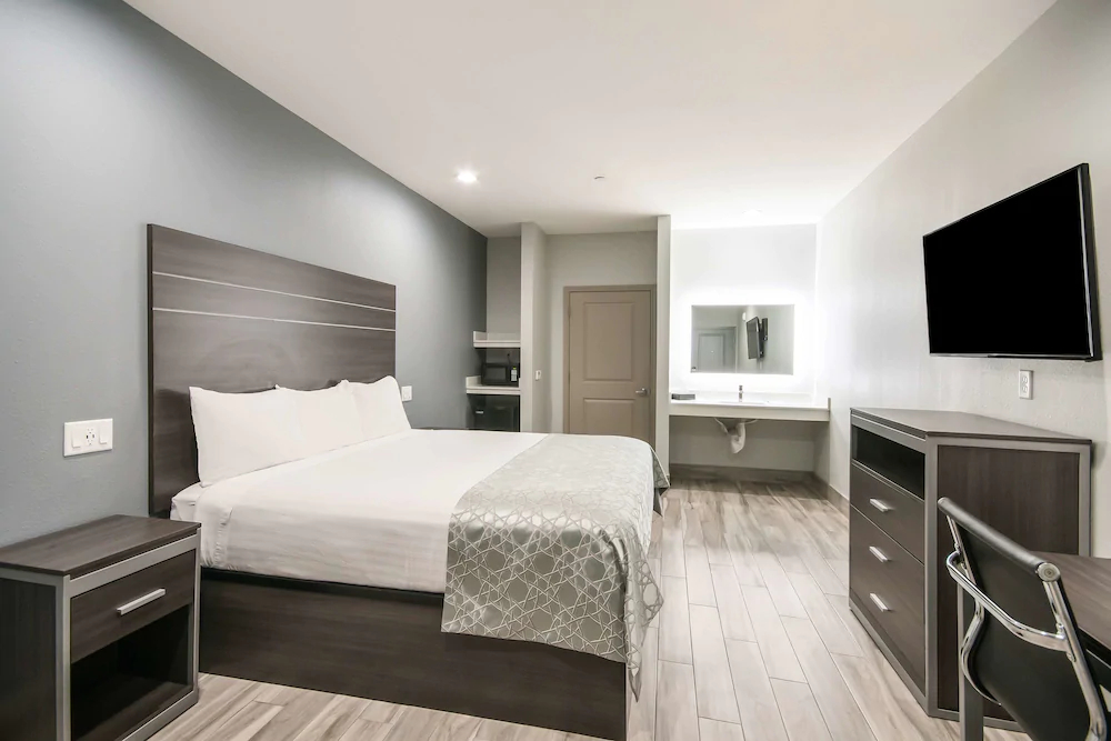Americas Best Value Inn & Suites Northeast Houston I-610