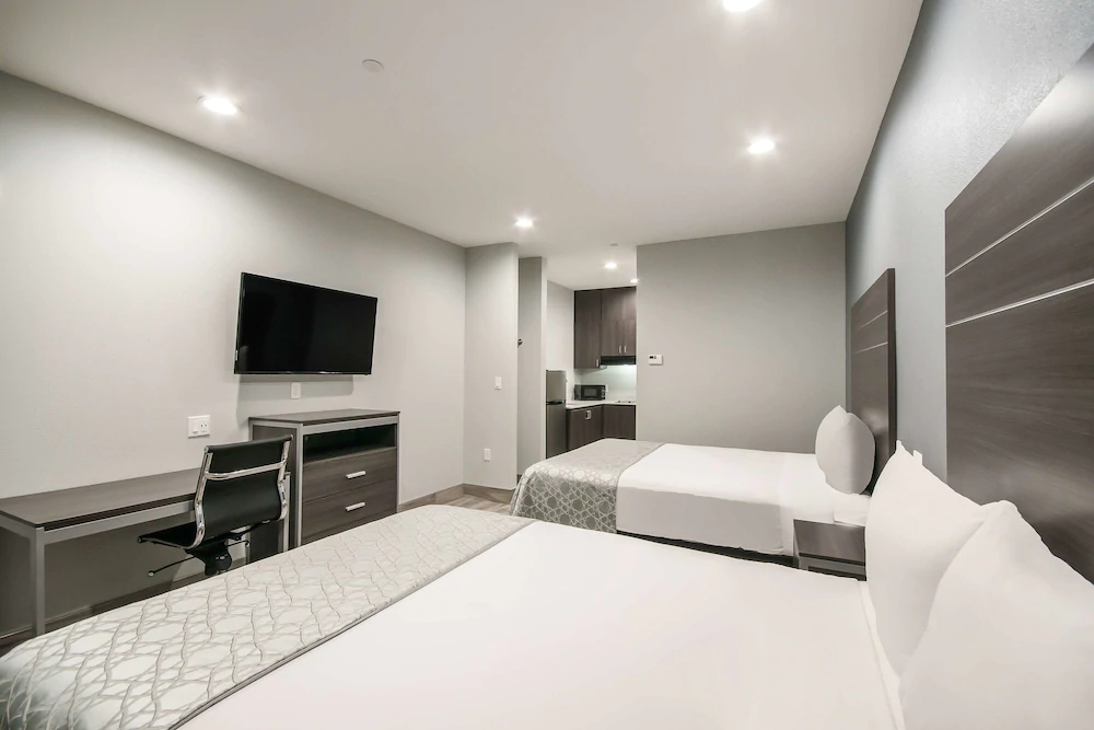 Americas Best Value Inn & Suites Northeast Houston I-610