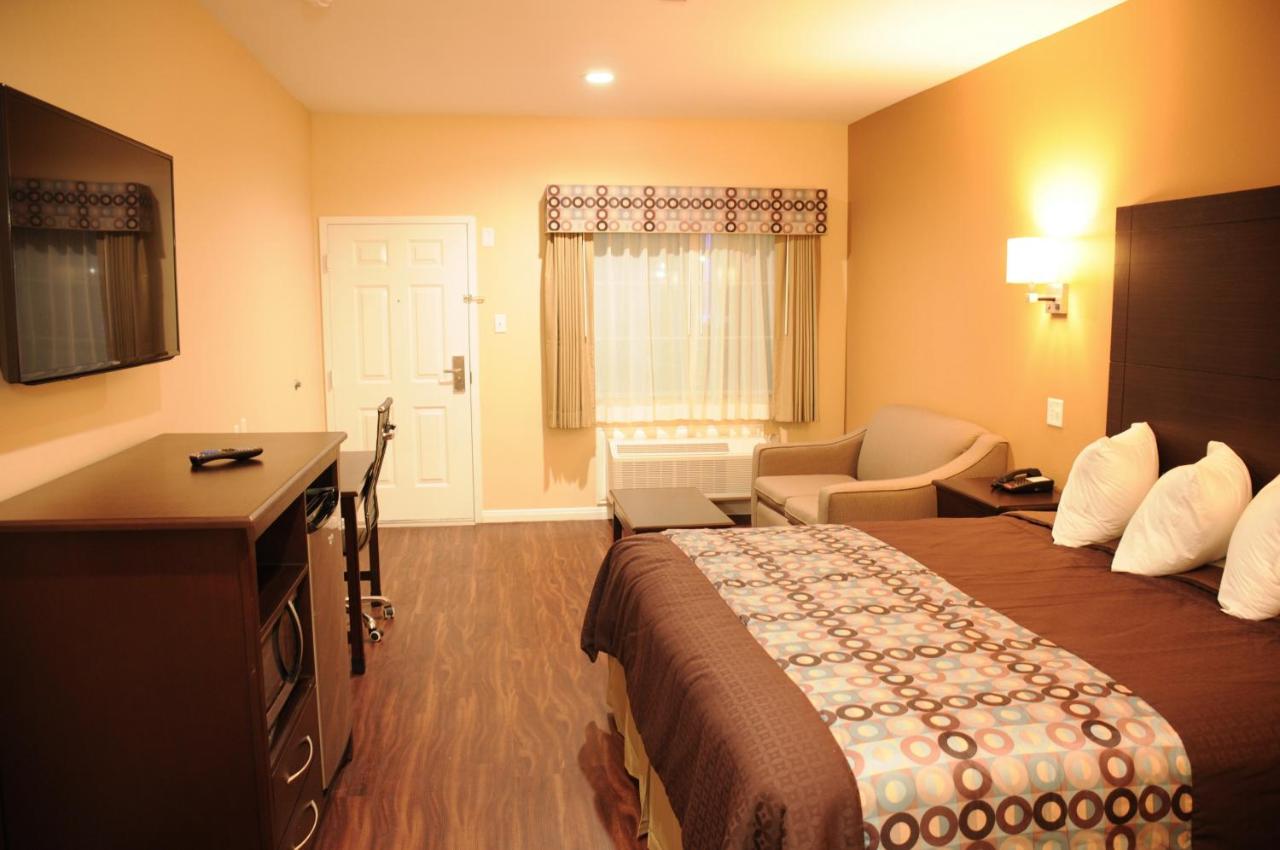 Americas Best Value Inn Houston at FM 529