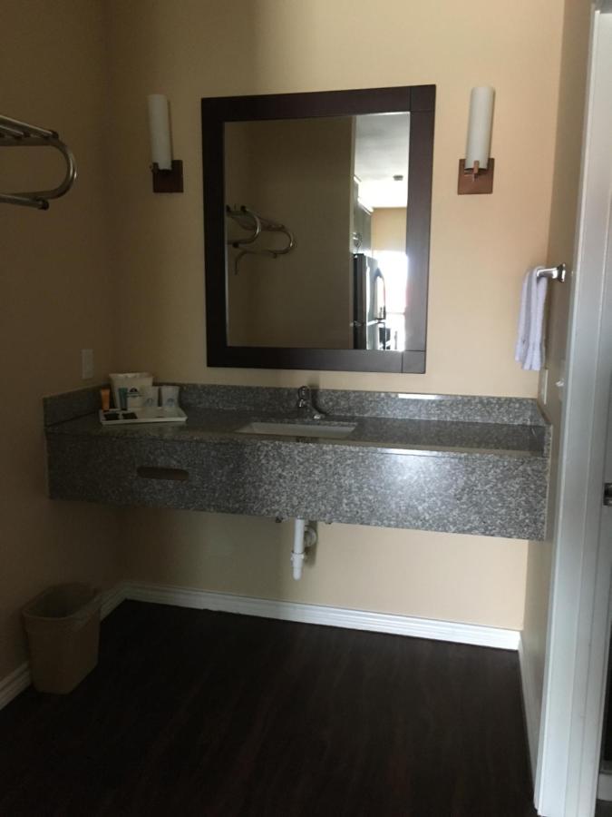Americas Best Value Inn Houston at FM 529