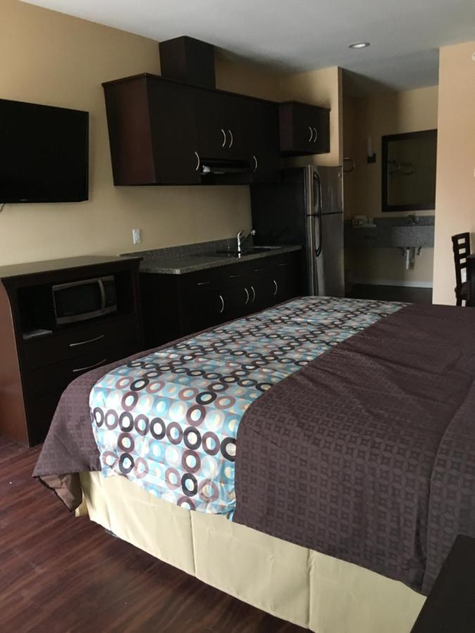 Americas Best Value Inn Houston at FM 529