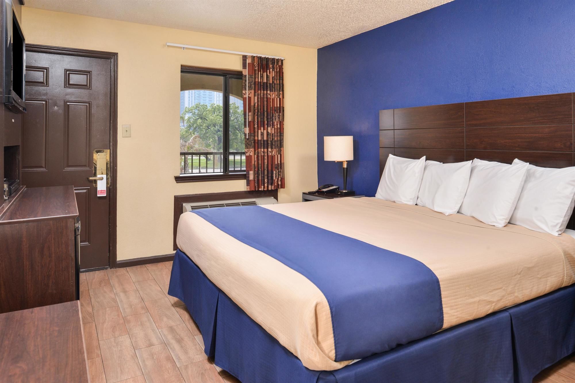 Americas Best Value Inn - Medical Center Downtown