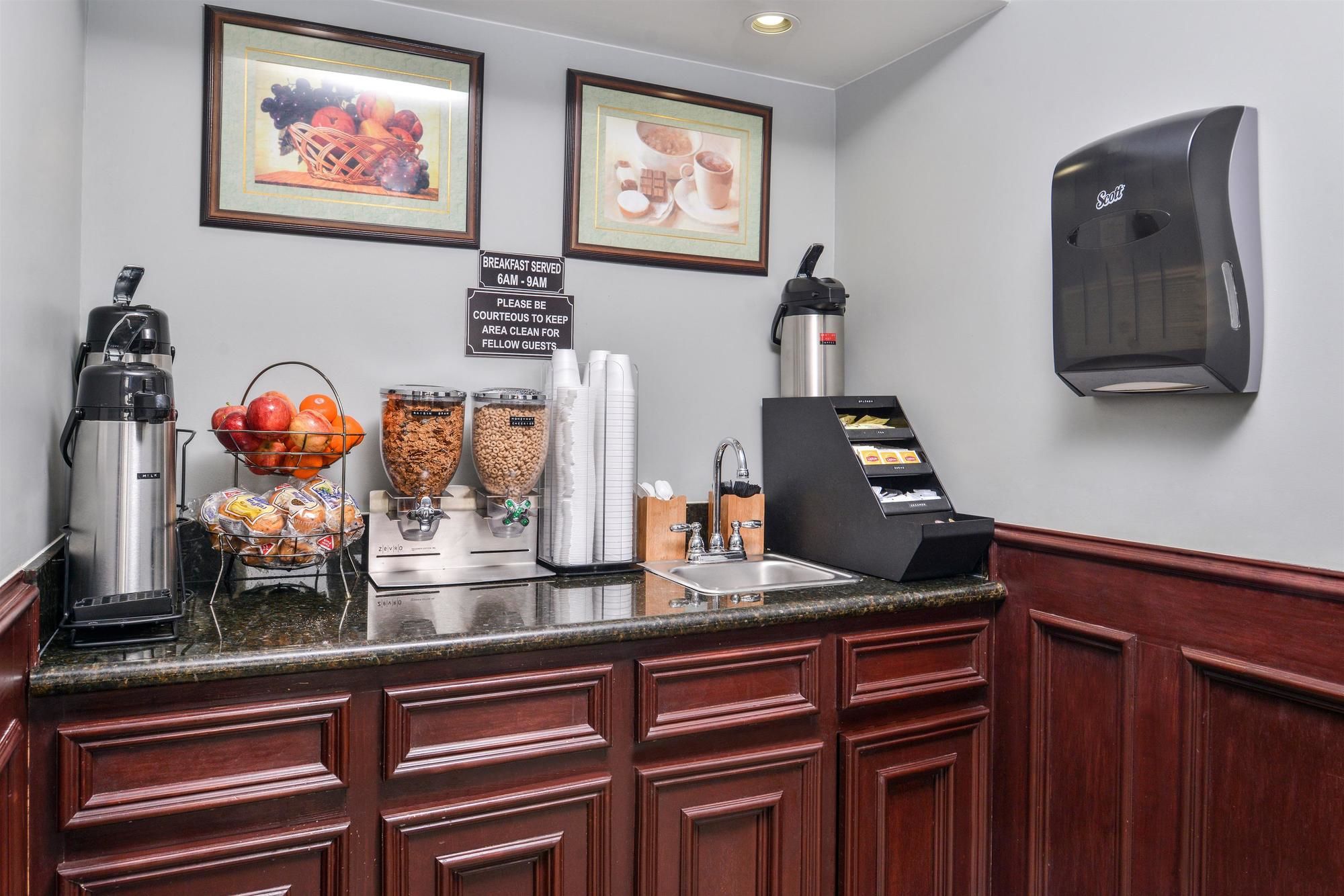 Americas Best Value Inn - Medical Center Downtown