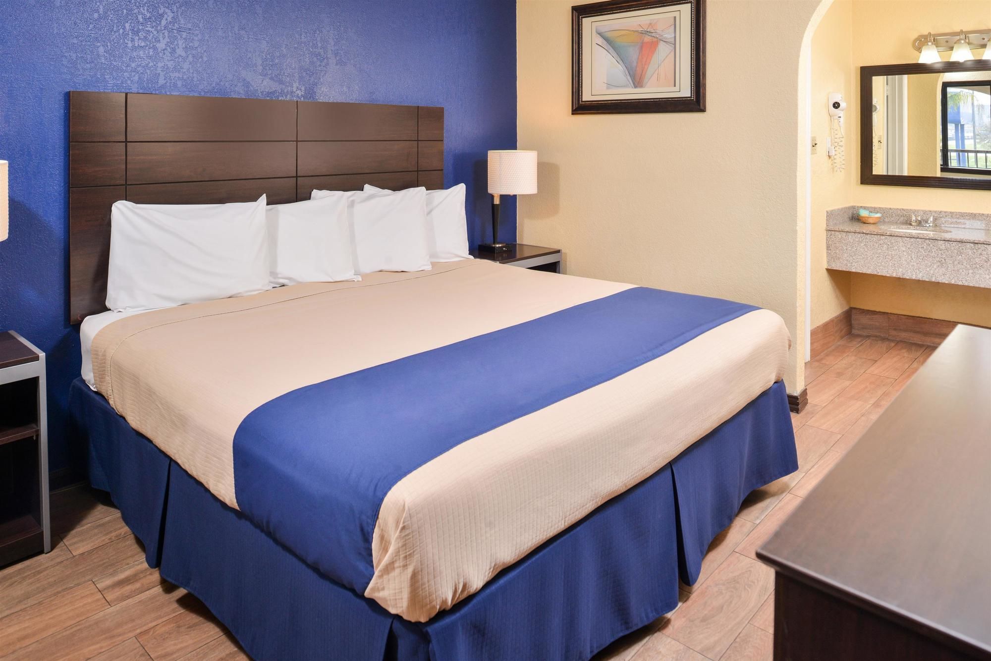Americas Best Value Inn - Medical Center Downtown