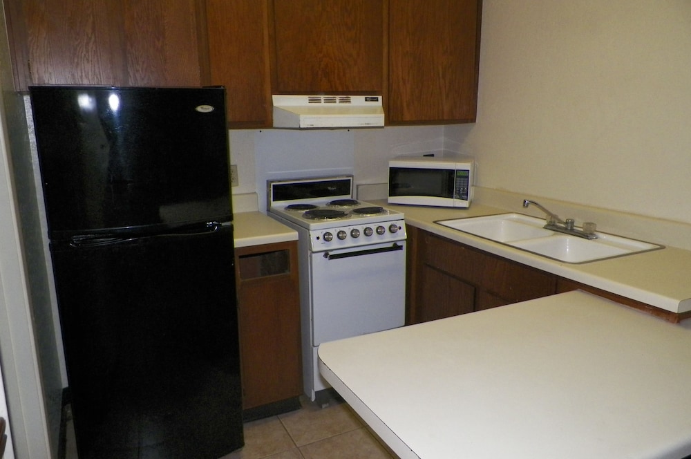 Amerihome Inn & Suites Houston Airport North
