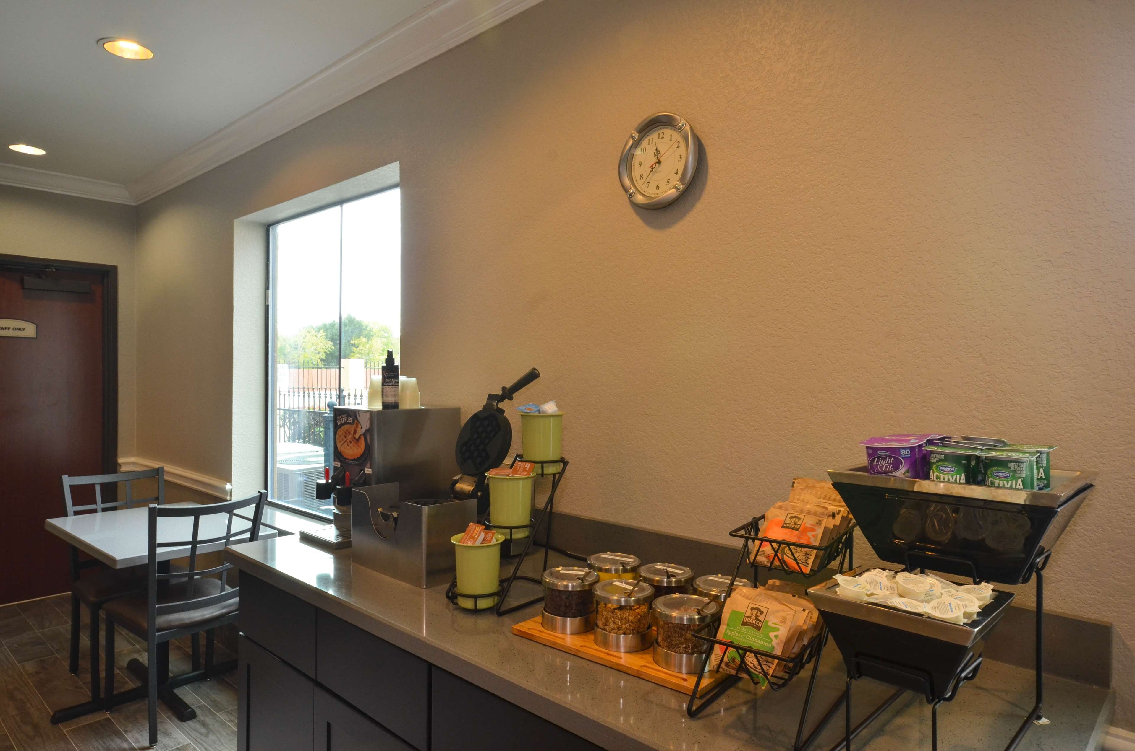 Best Western Galleria Inn & Suites