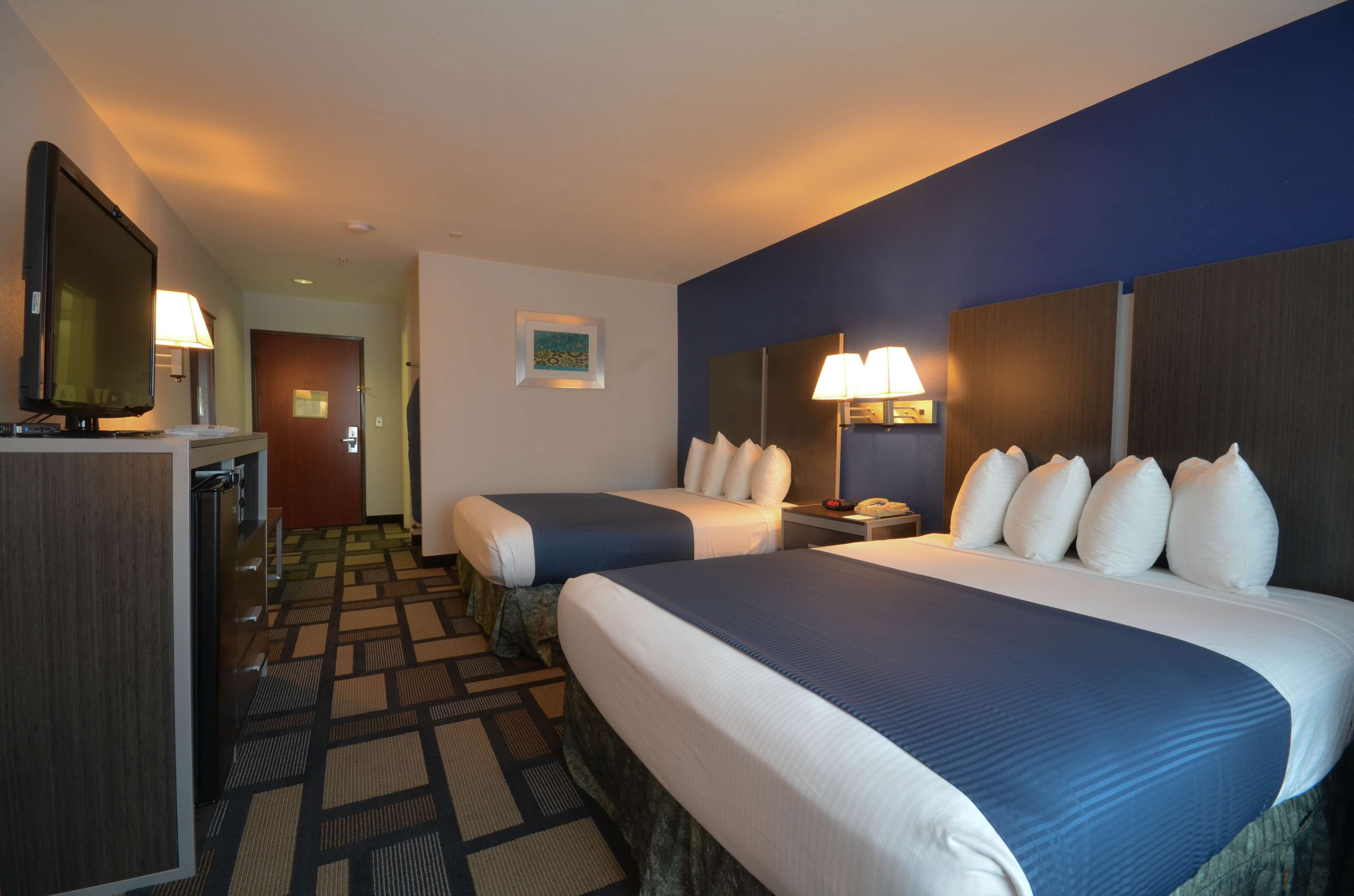 Best Western Galleria Inn & Suites