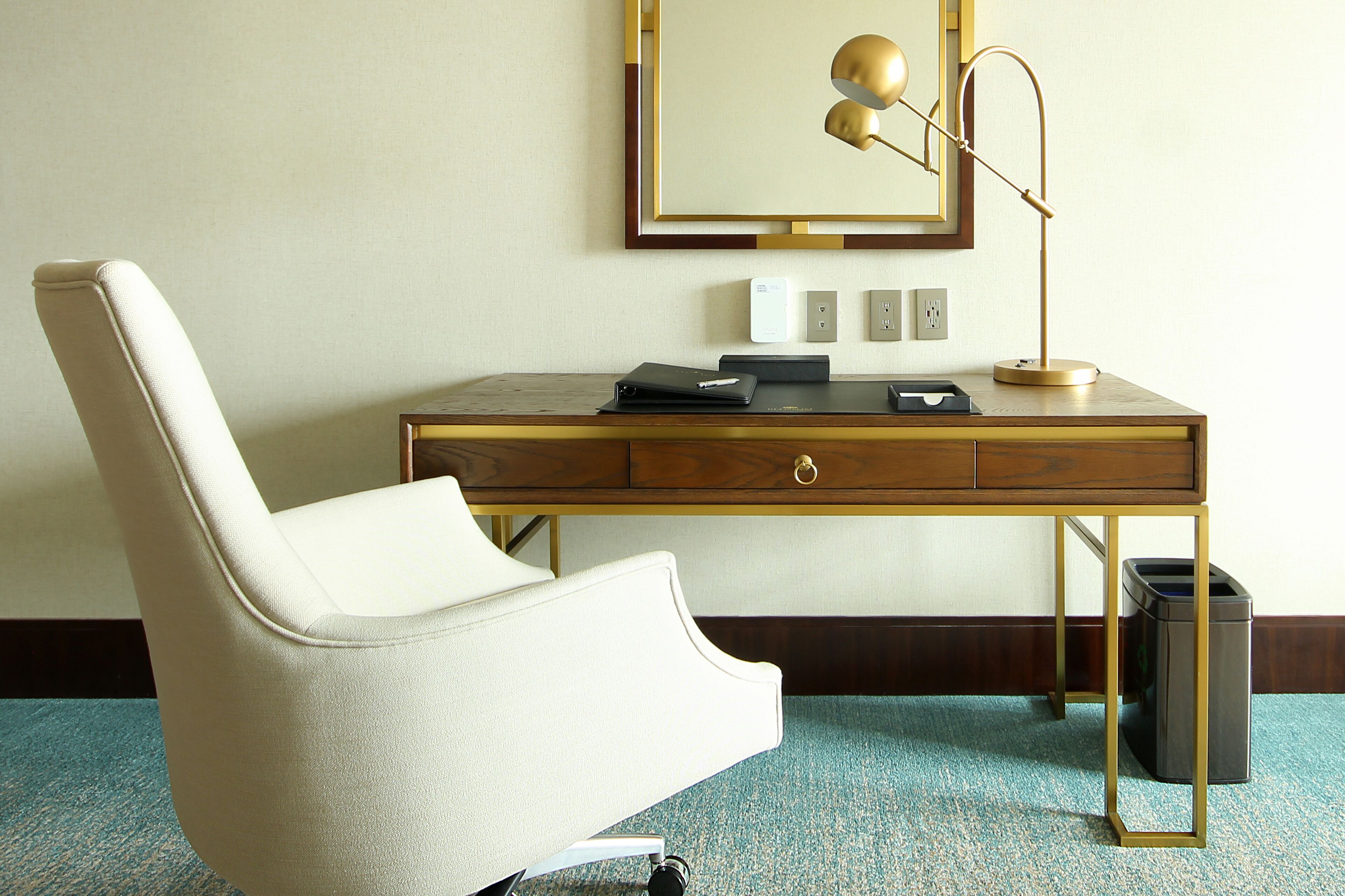 Blossom Hotel Houston