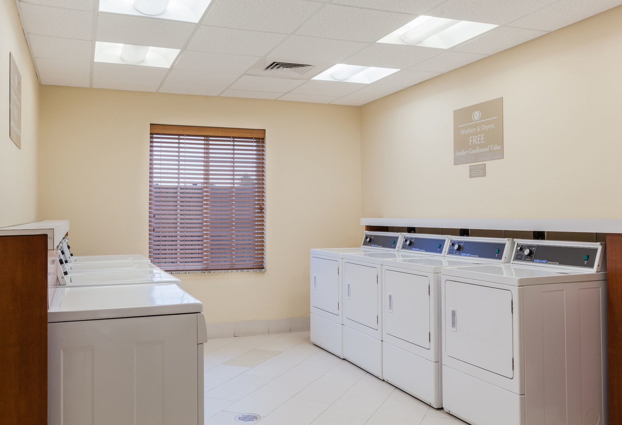 Candlewood Suites Houston I-10 East