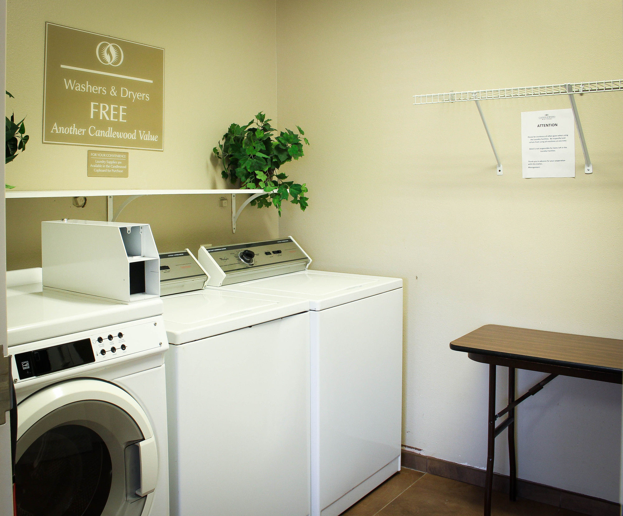 Candlewood Suites Houston Westchase - Westheimer