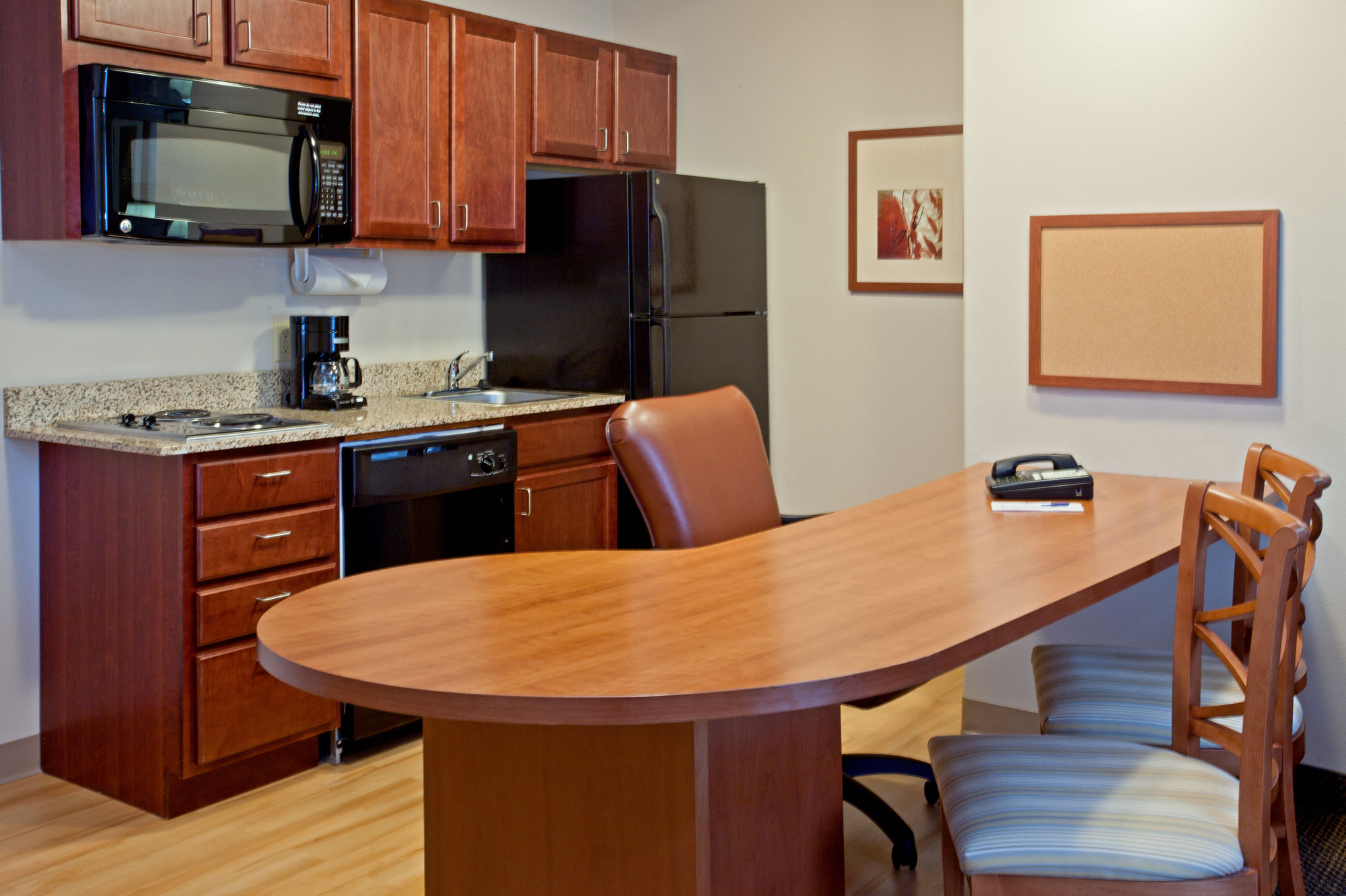 Candlewood Suites Houston Westchase - Westheimer